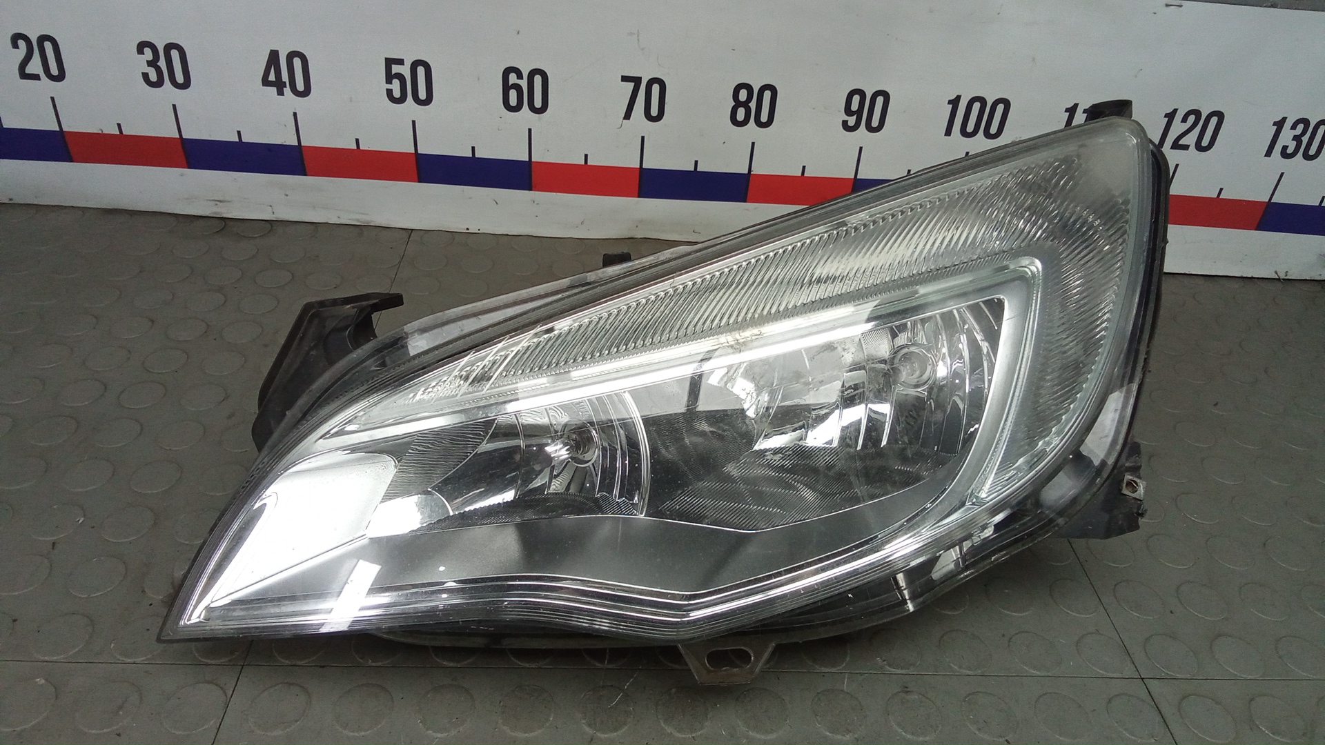 Фара левая Opel Astra J