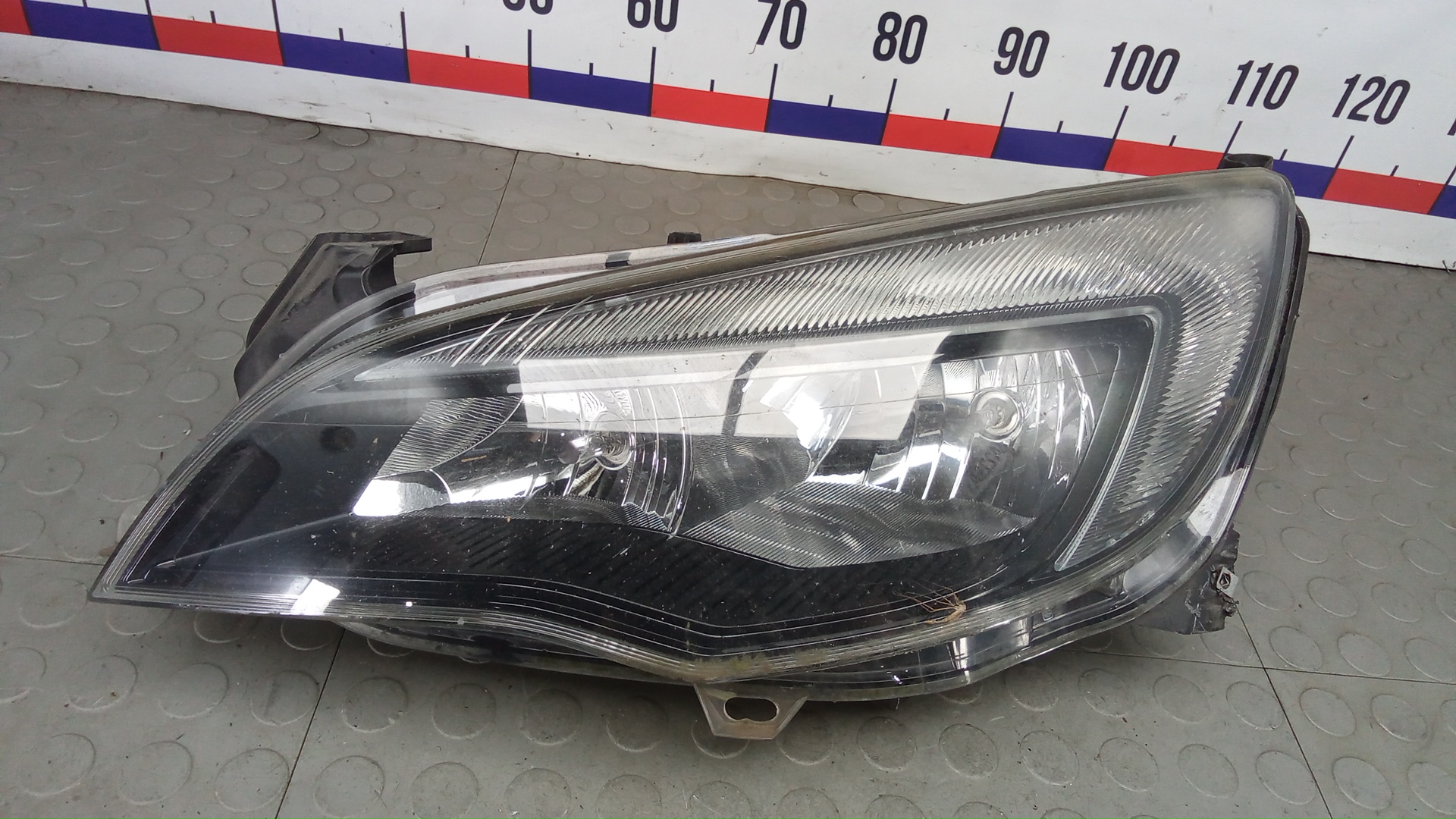 Фара левая Opel Astra J