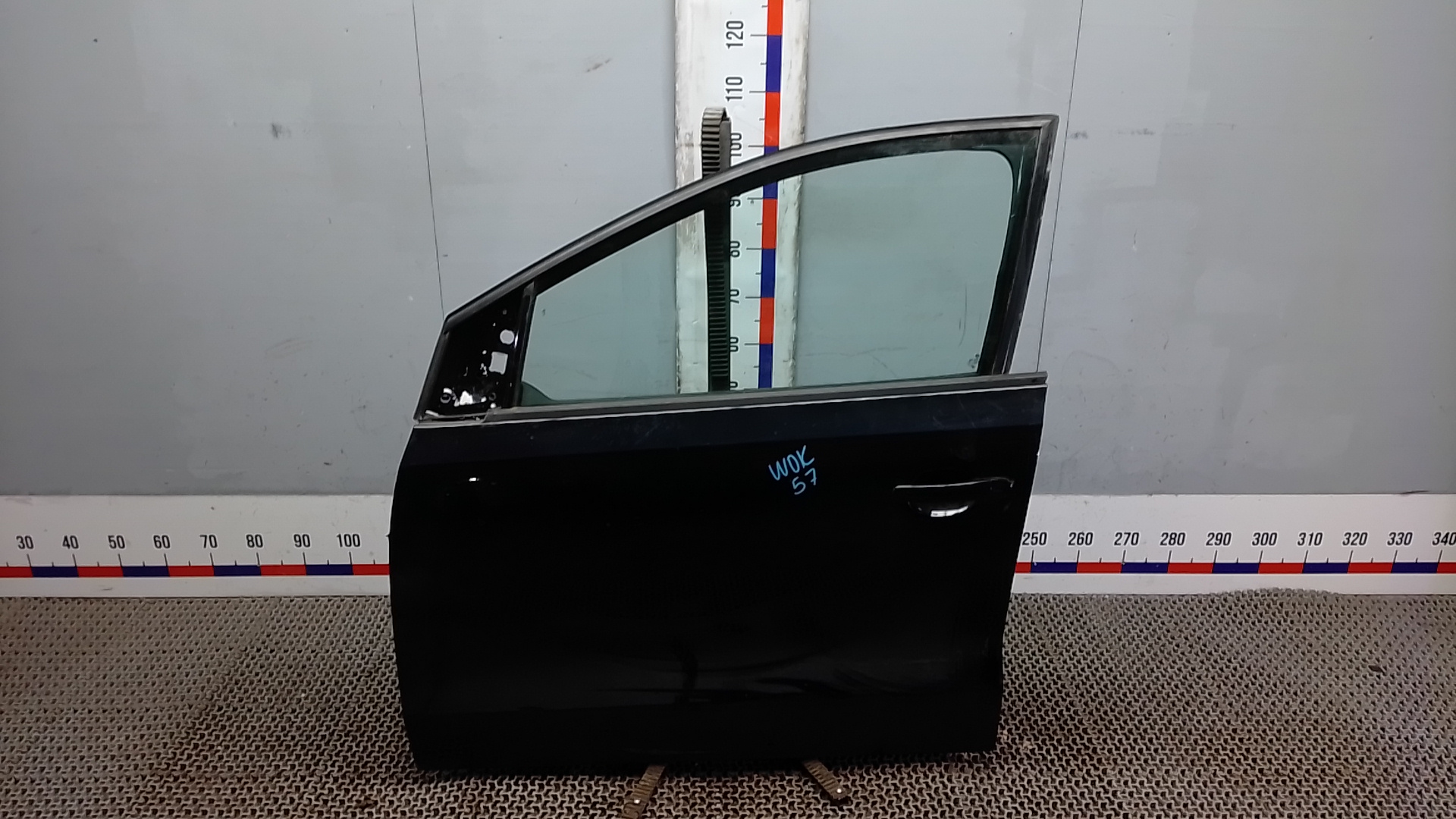 Дверь передняя левая Volkswagen Polo 5 (6R)