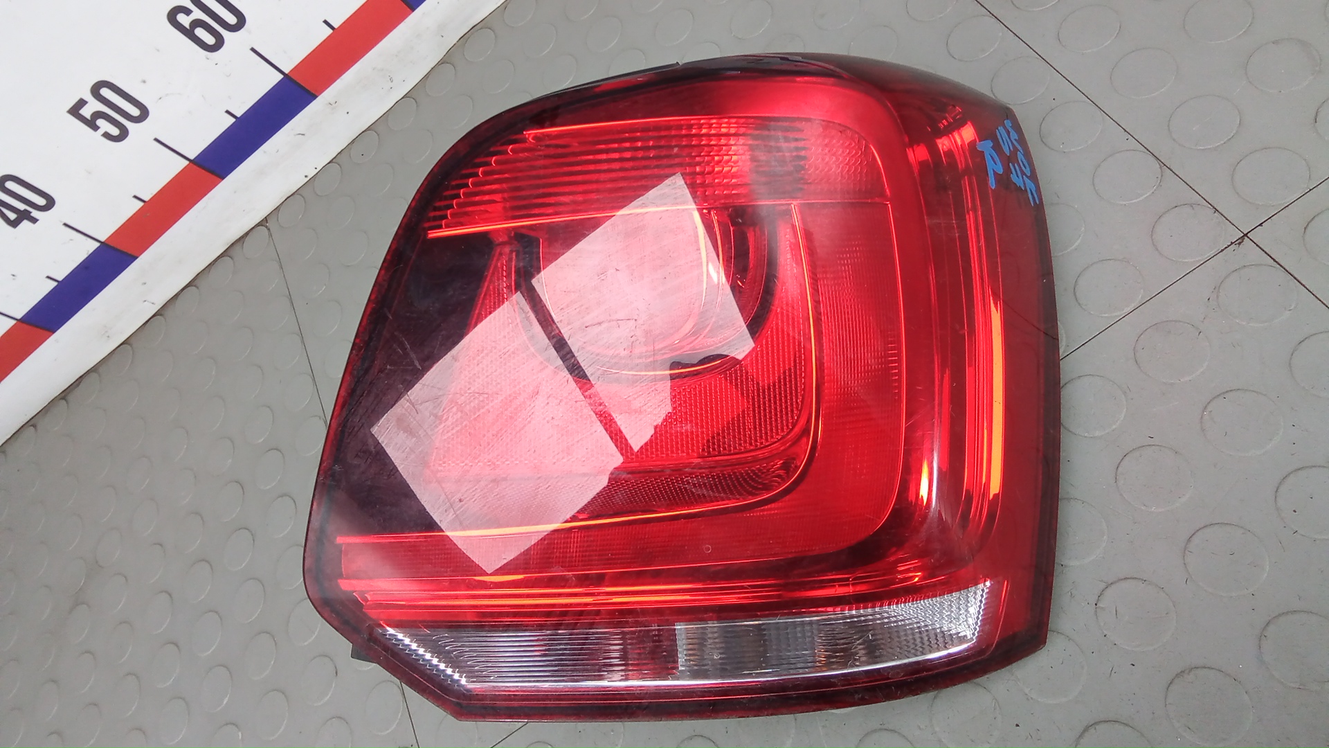 Фонарь задний правый Volkswagen Polo 5 (6R)