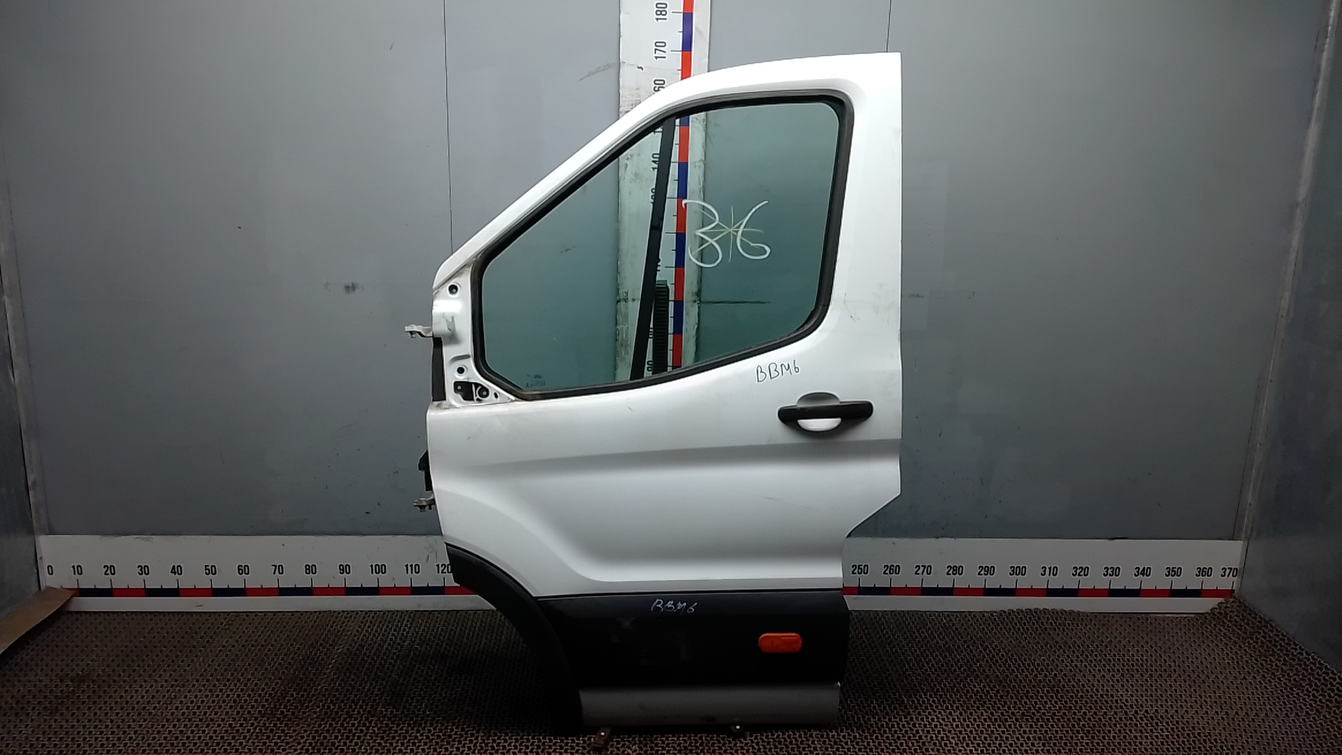 Дверь передняя левая Ford Transit 8