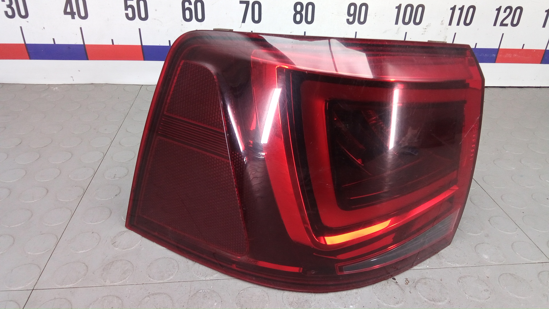 Фонарь задний левый Seat Alhambra 7N