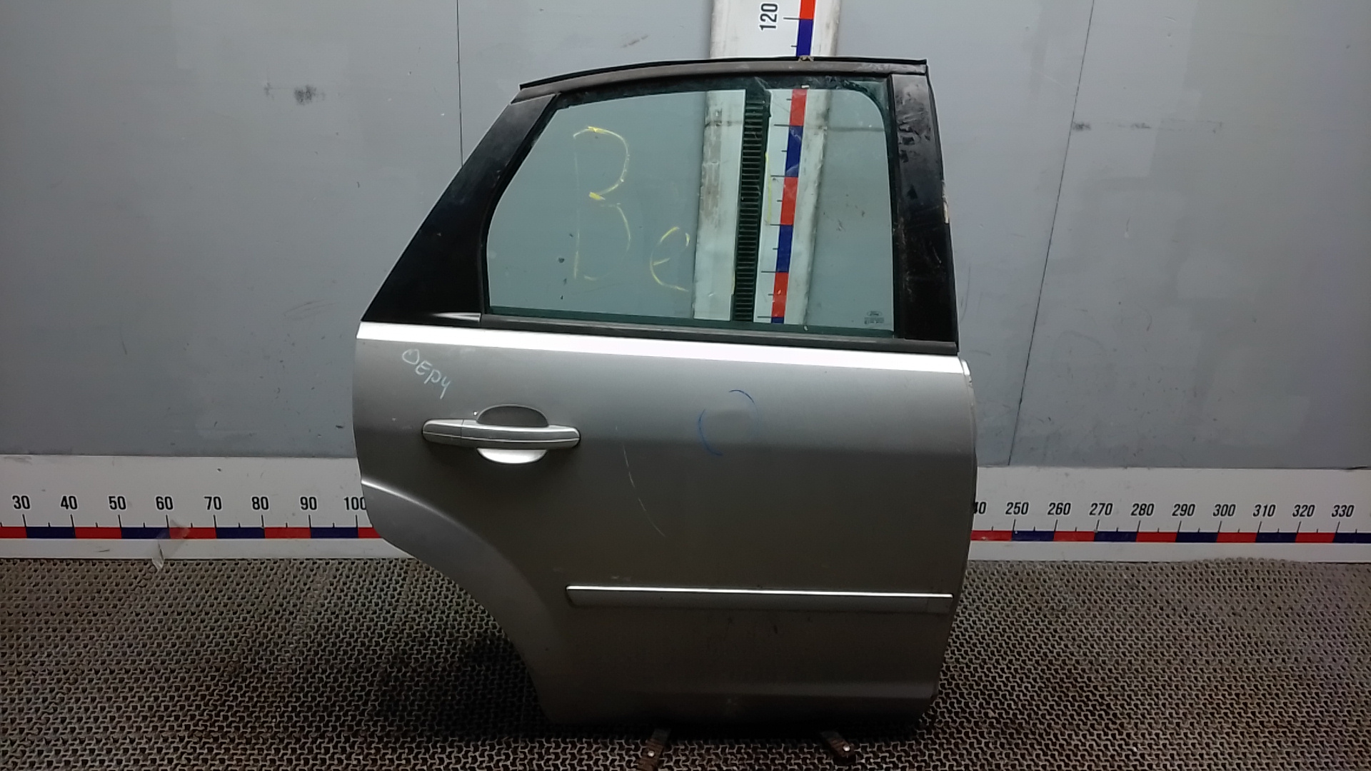 Дверь задняя правая Ford Focus 2