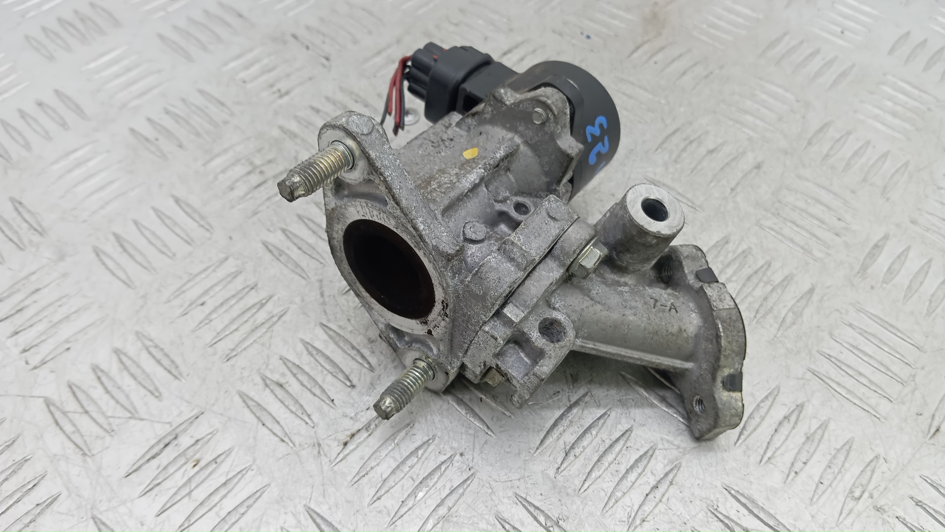 Клапан EGR бензиновый Toyota Auris E180