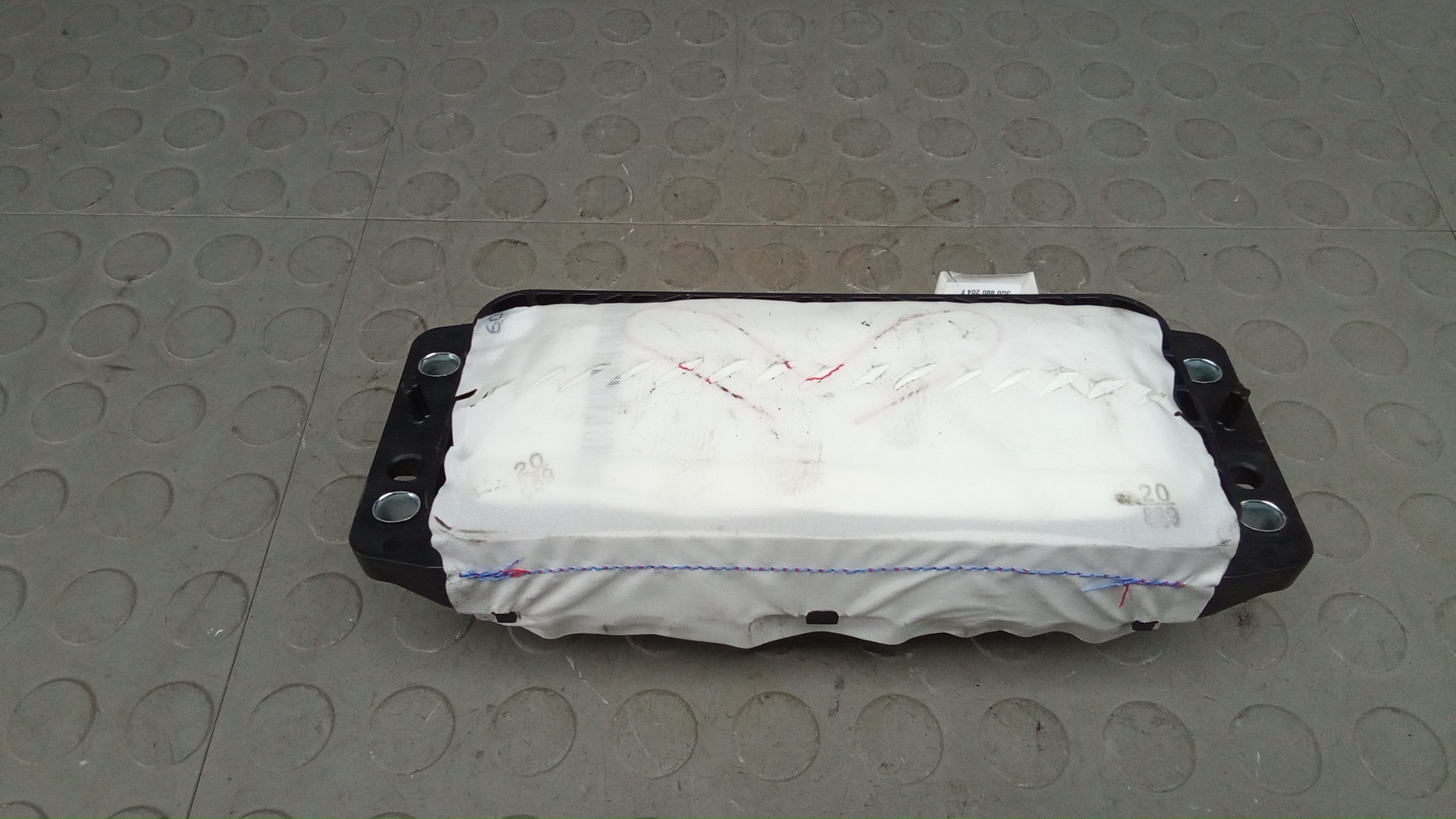 Подушка безопасности пассажира Volkswagen Passat B8