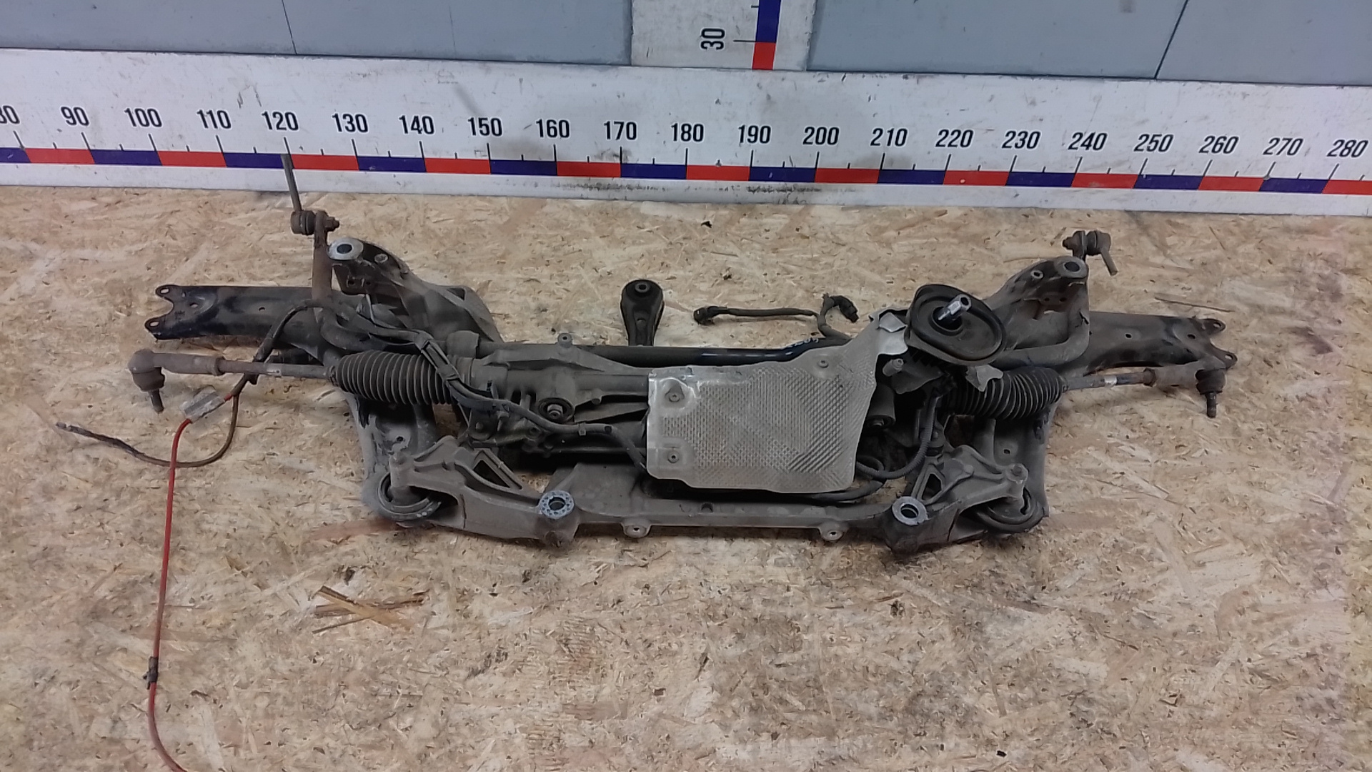 Балка подвески передняя Volkswagen Passat B8