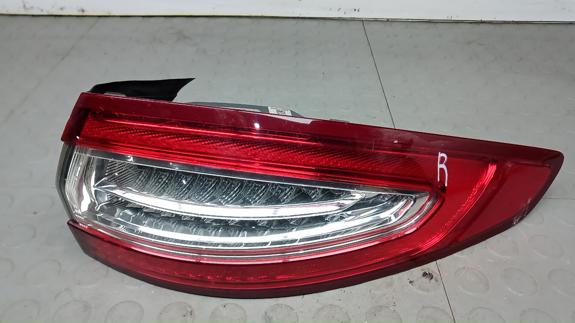 Фонарь задний правый Ford Mondeo 5