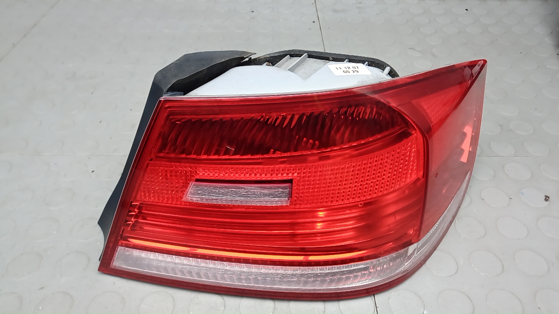 Фонарь задний правый BMW 3 Series E92