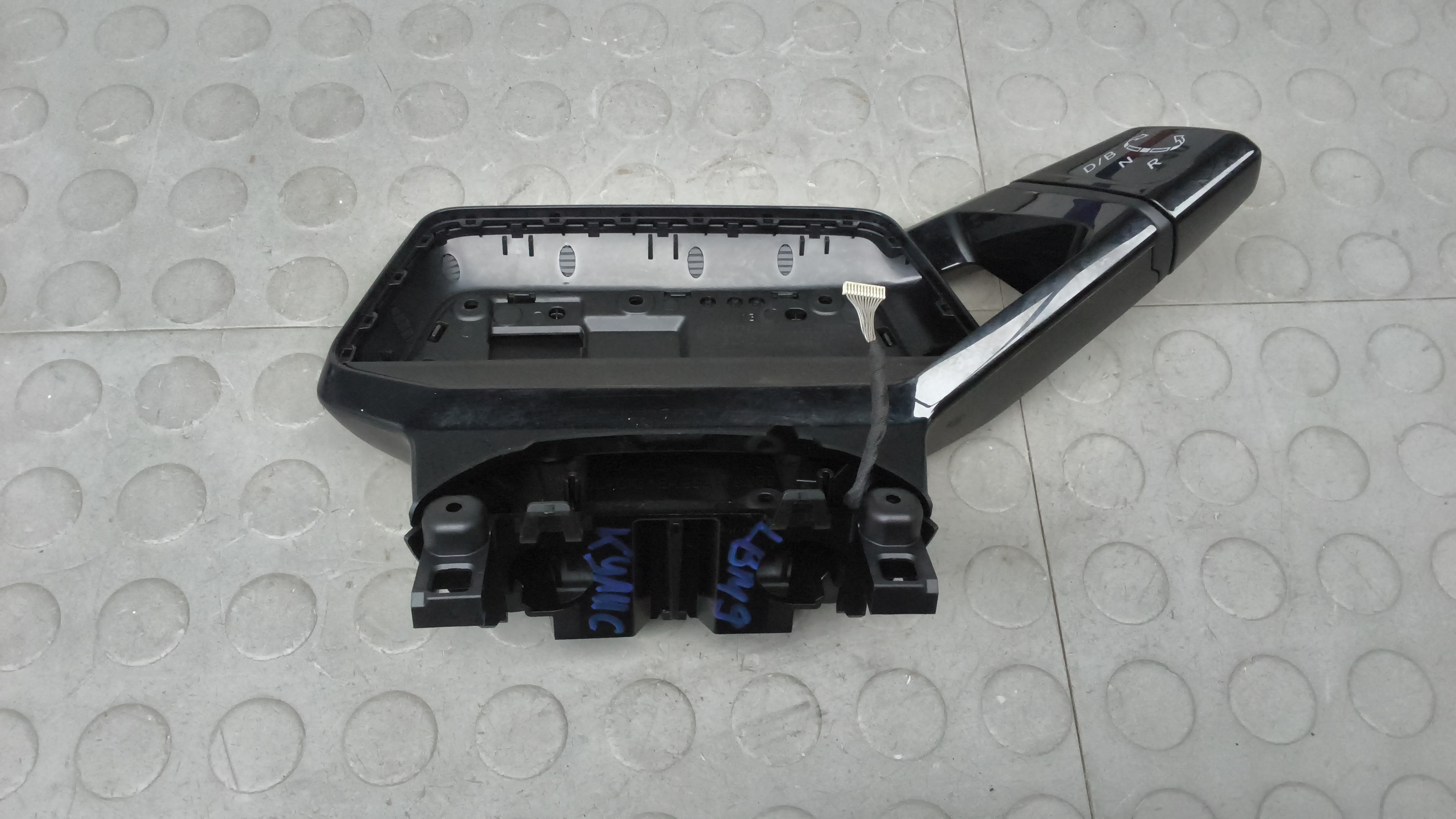 Кулиса КПП Volkswagen ID.4