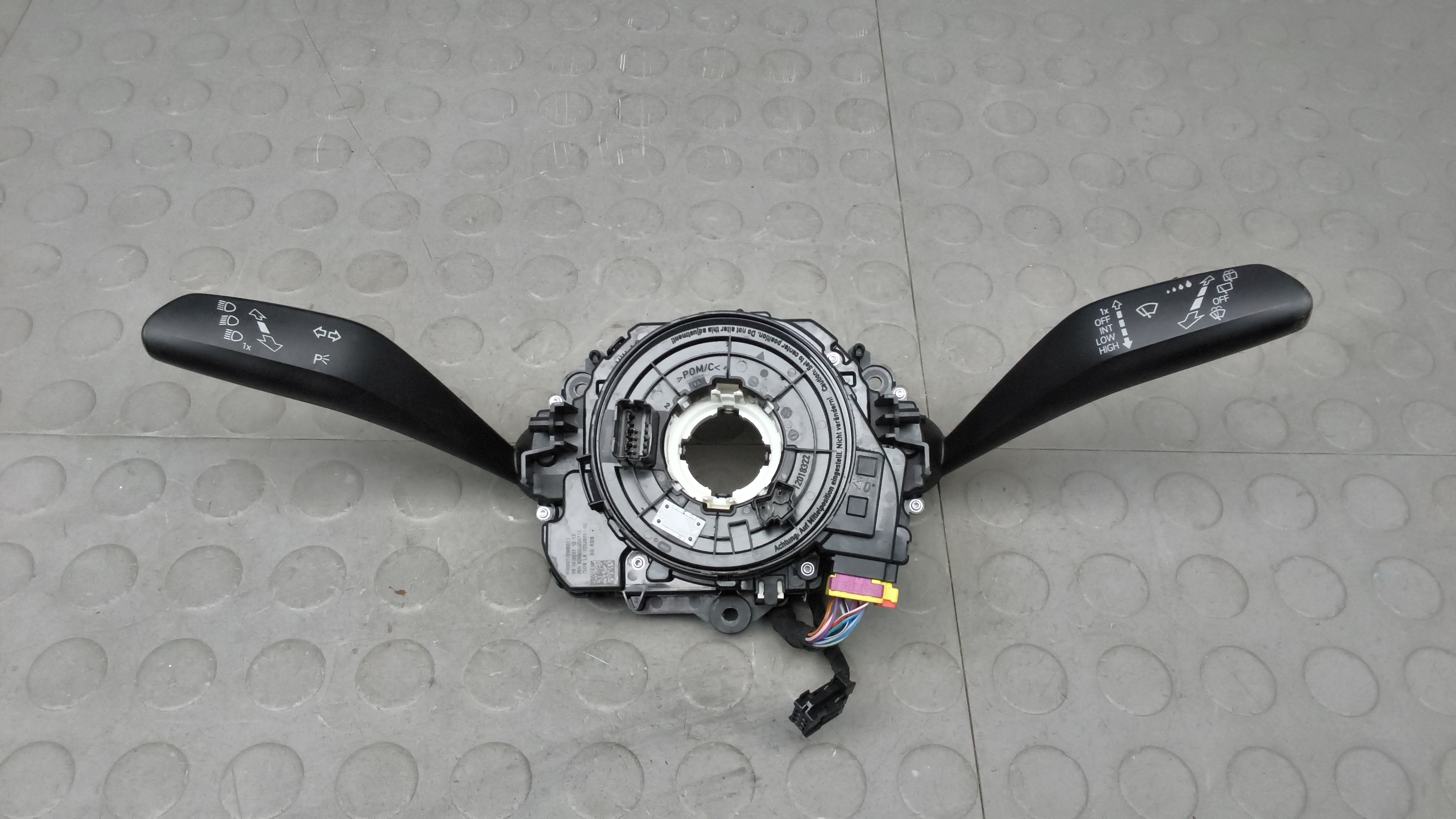 Переключатель поворотов и дворников (стрекоза) Volkswagen ID.4