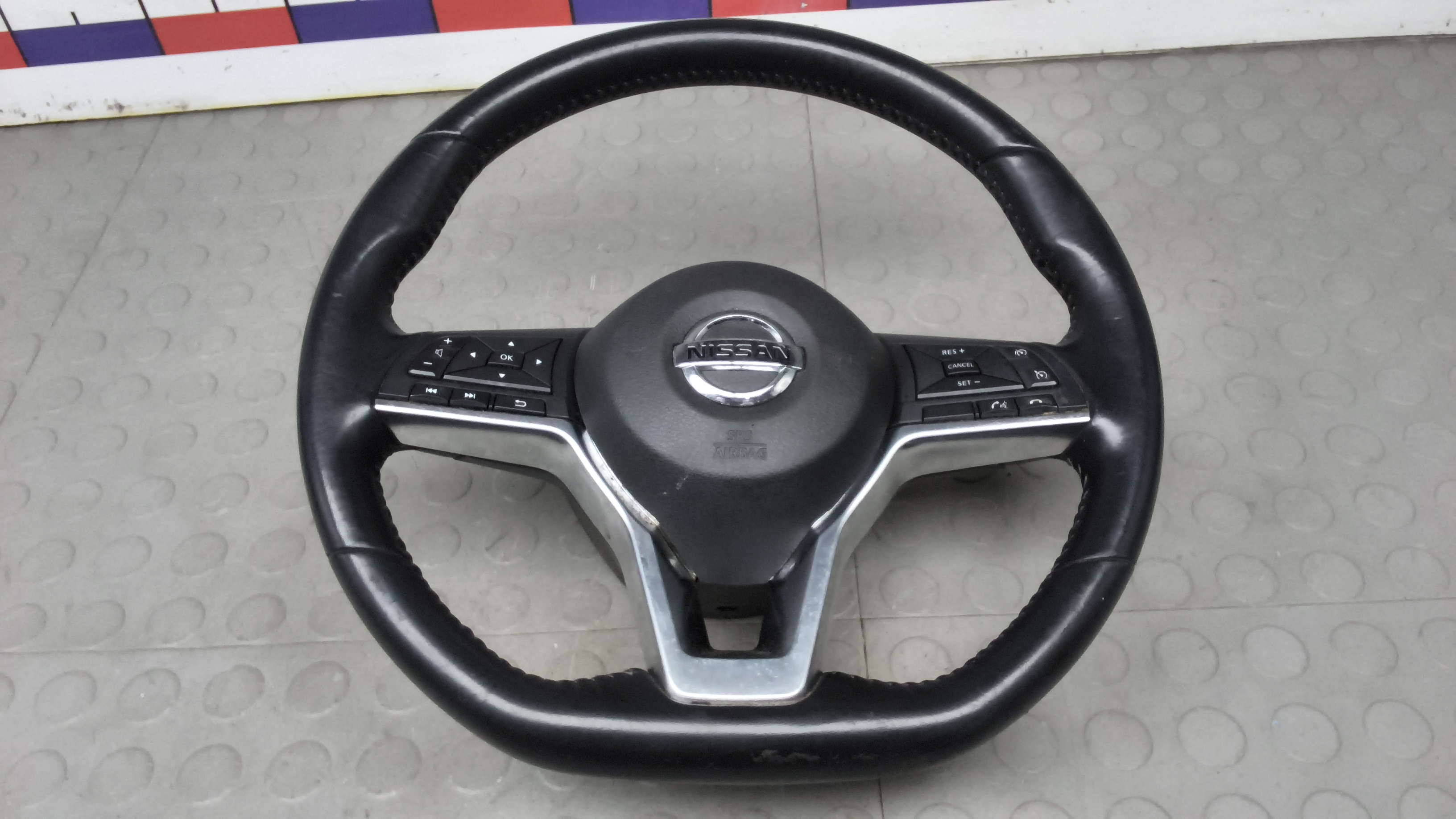 Руль Nissan X-Trail T32
