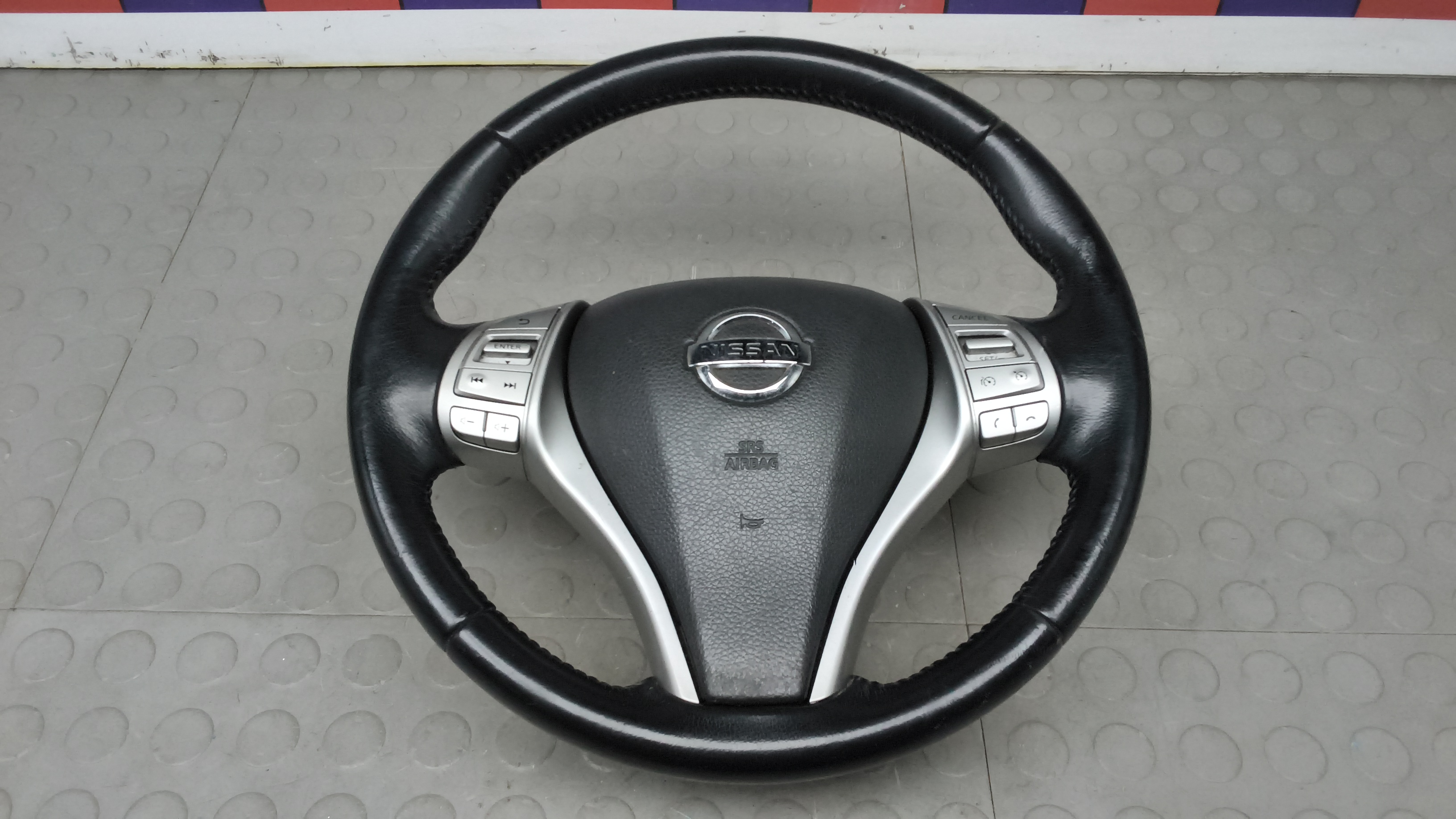 Руль Nissan X-Trail T32