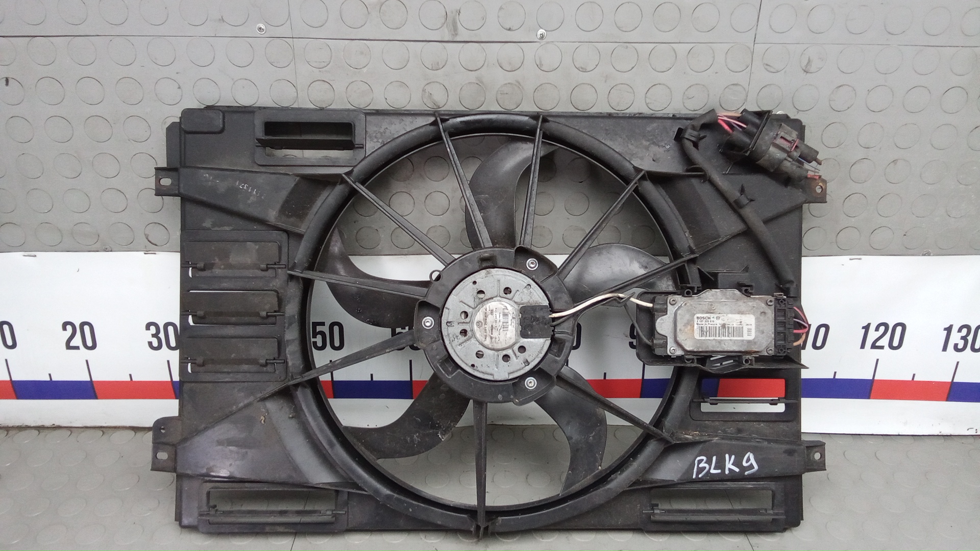 Вентилятор радиатора Volkswagen Golf 6