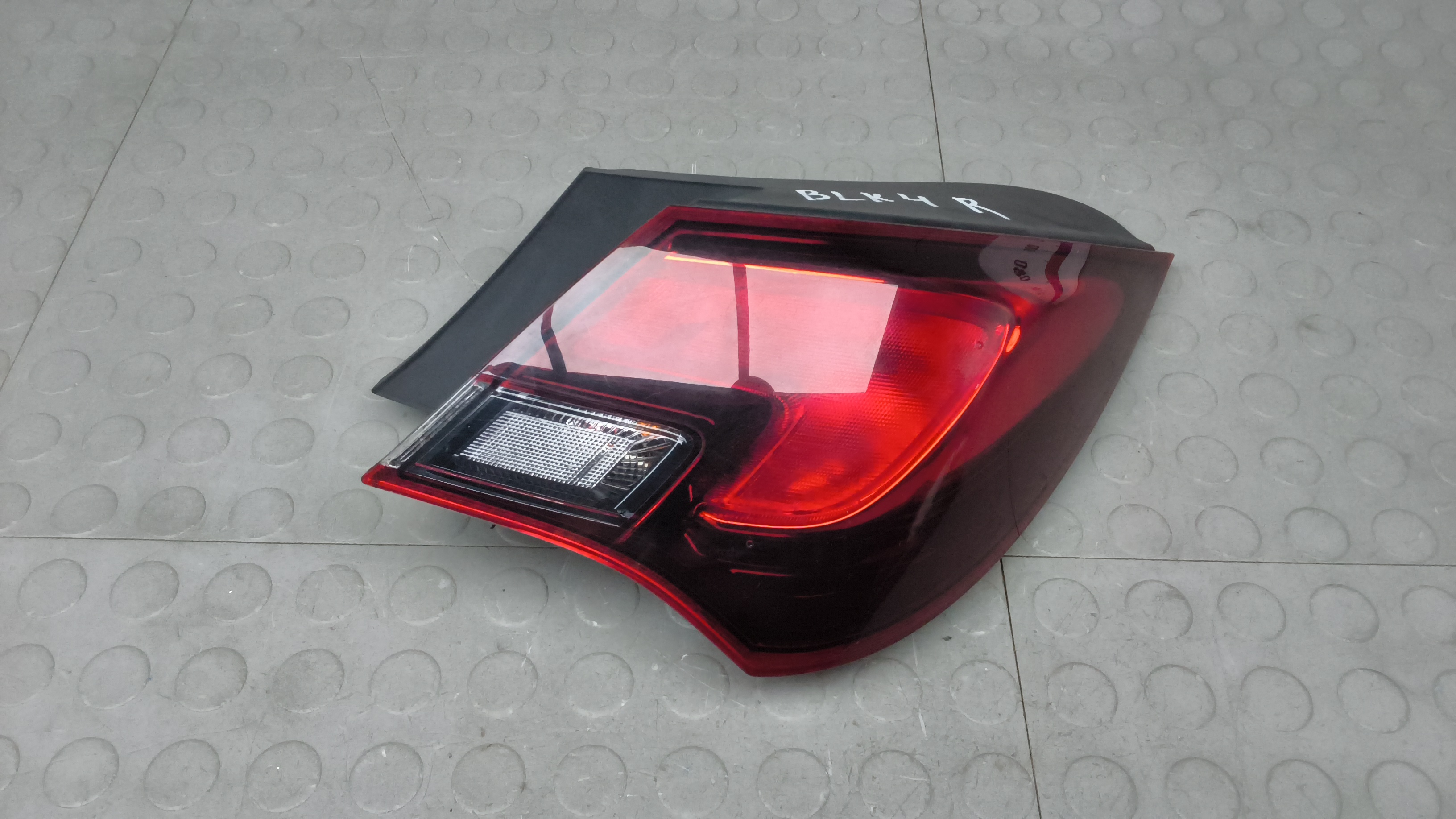 Фонарь задний правый Opel Astra GTC