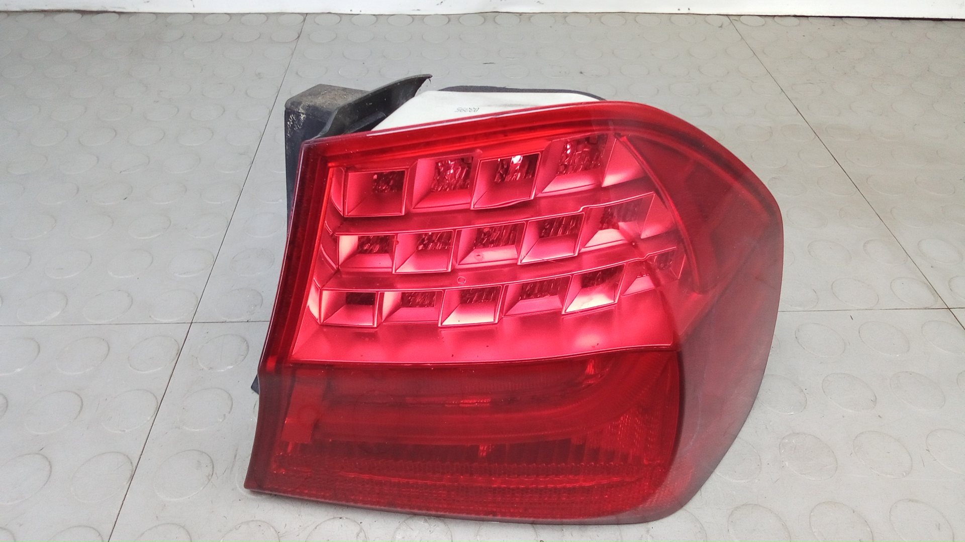 Фонарь задний правый BMW 3 Series E90/E91