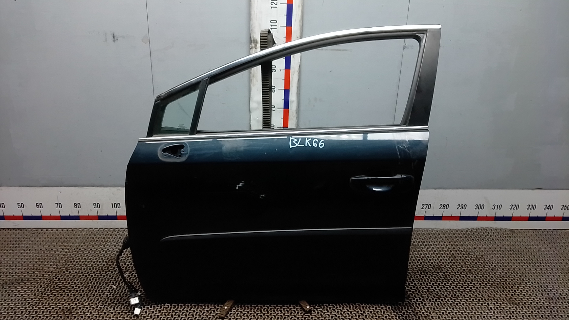 Дверь передняя левая Toyota Avensis T27