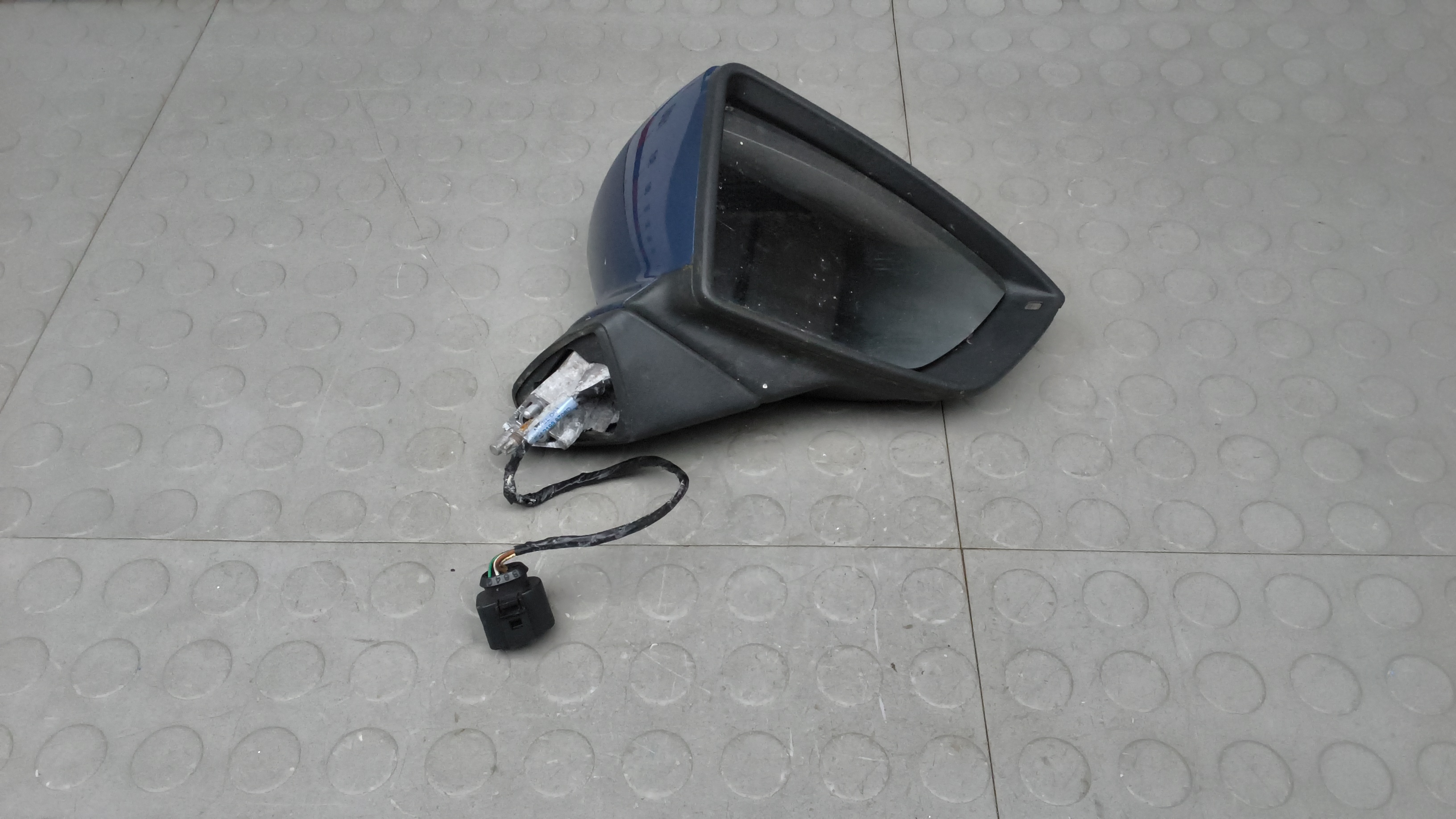Зеркало наружное правое Seat Leon 3