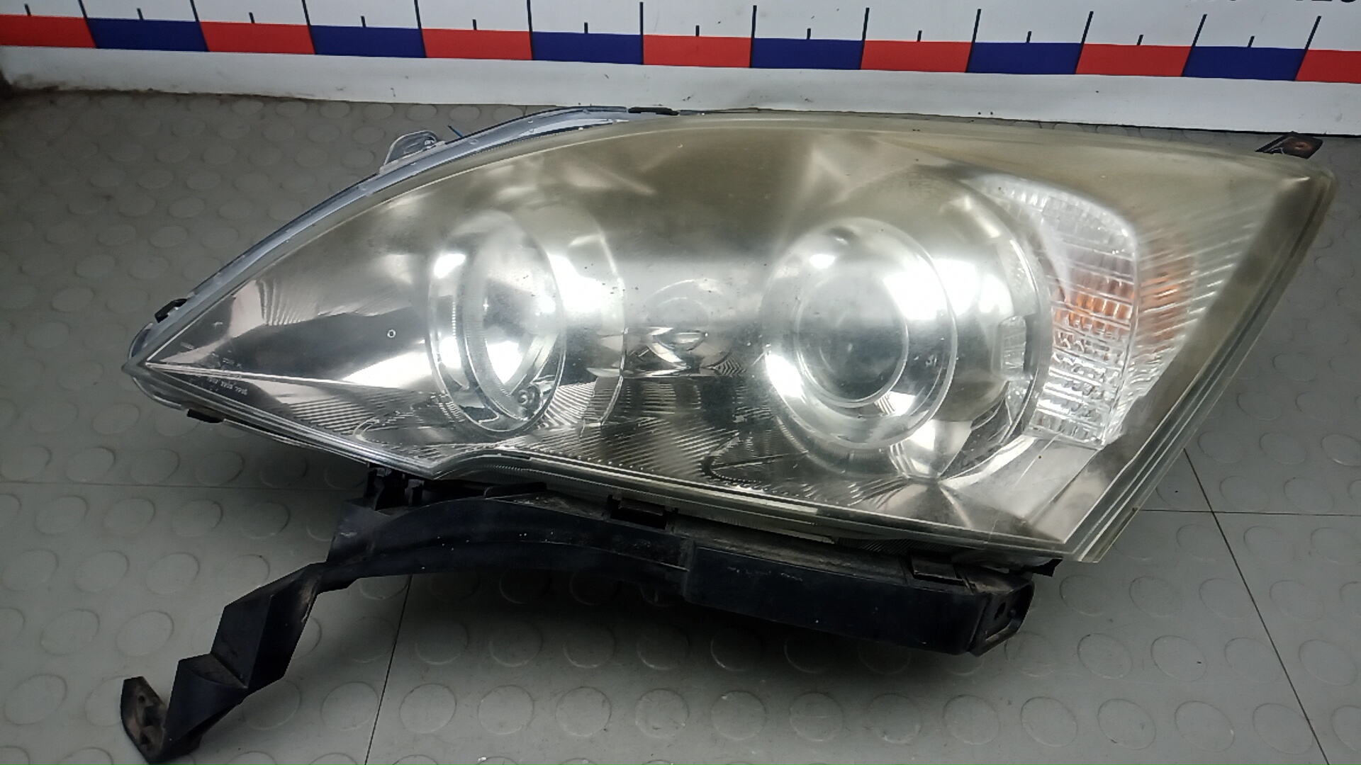 Фара левая Honda CR-V 3
