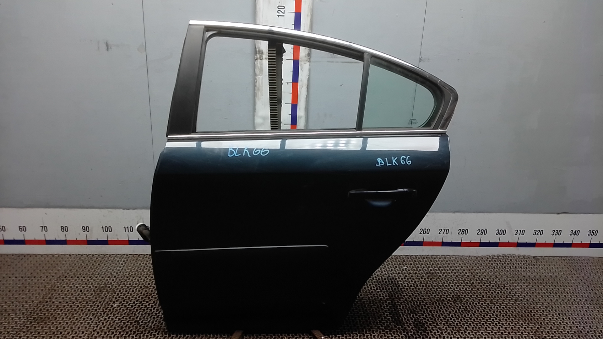 Дверь задняя левая Toyota Avensis T27