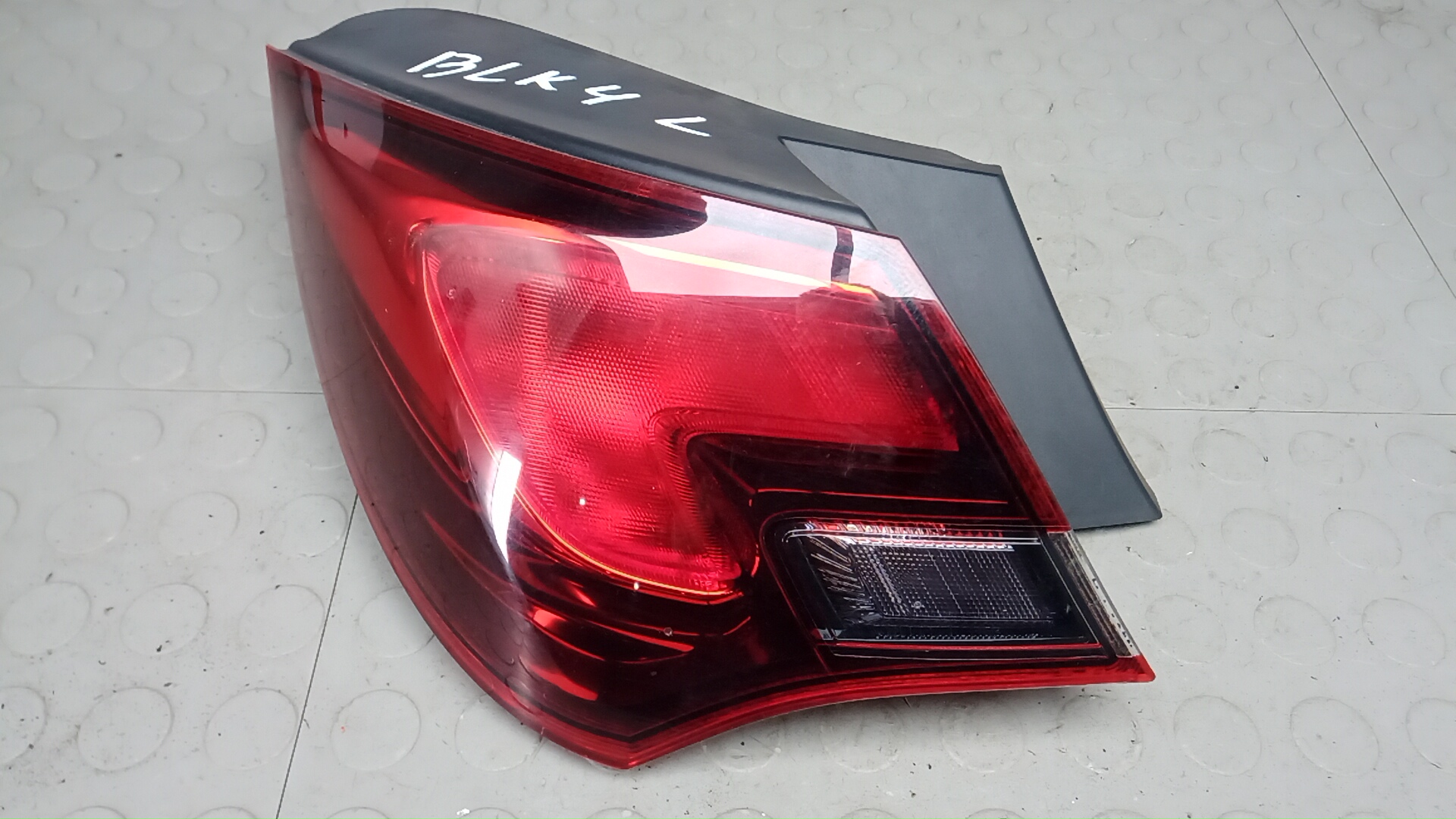 Фонарь задний левый Opel Astra GTC