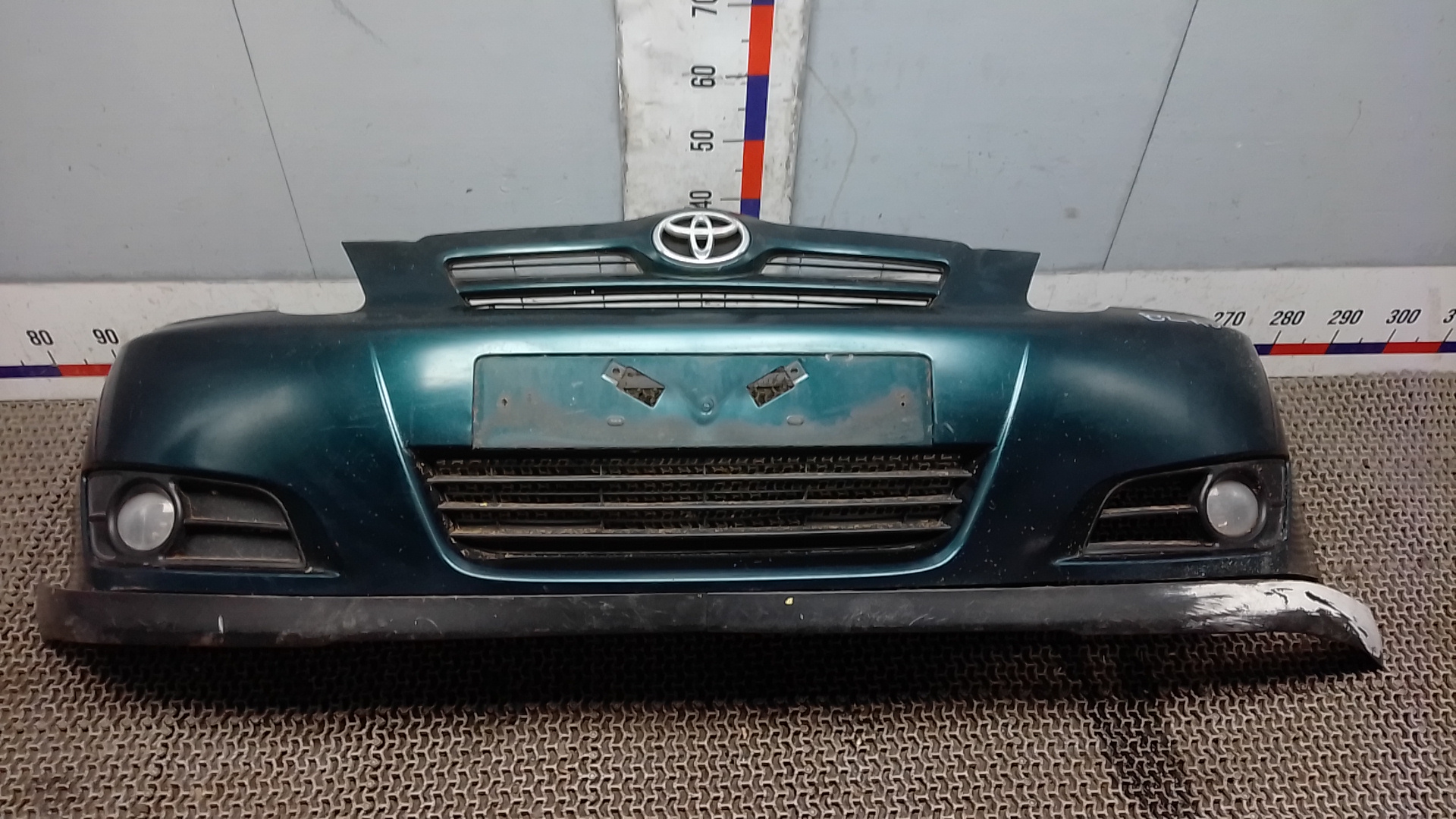 Бампер передний Toyota Corolla E12