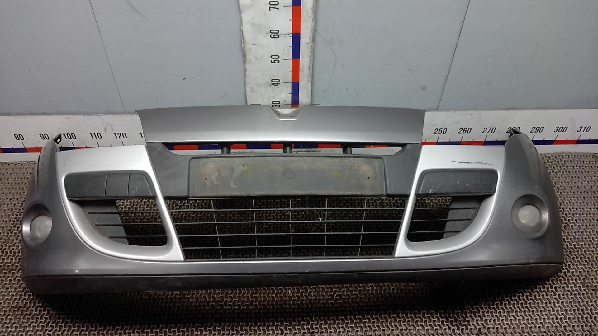 Бампер передний Renault Megane 3