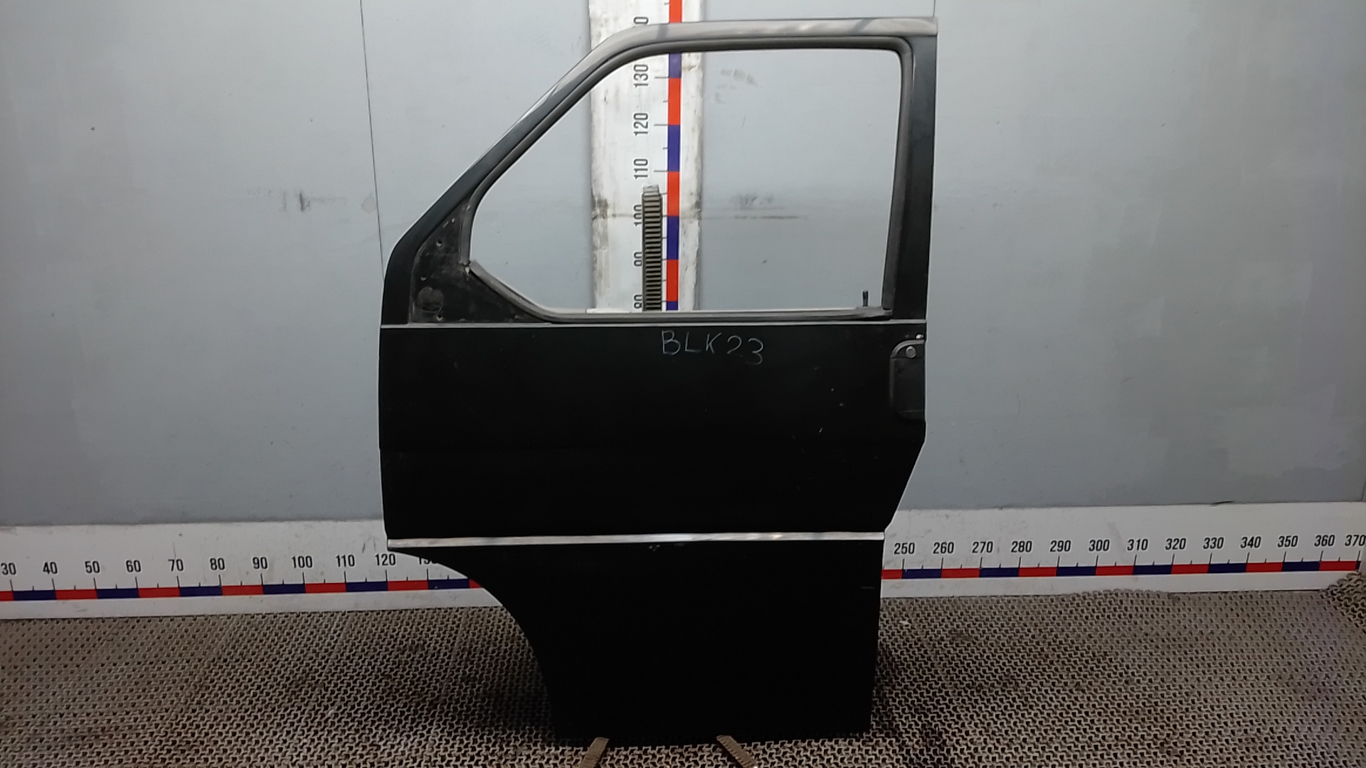 Дверь передняя левая Volkswagen Transporter T4