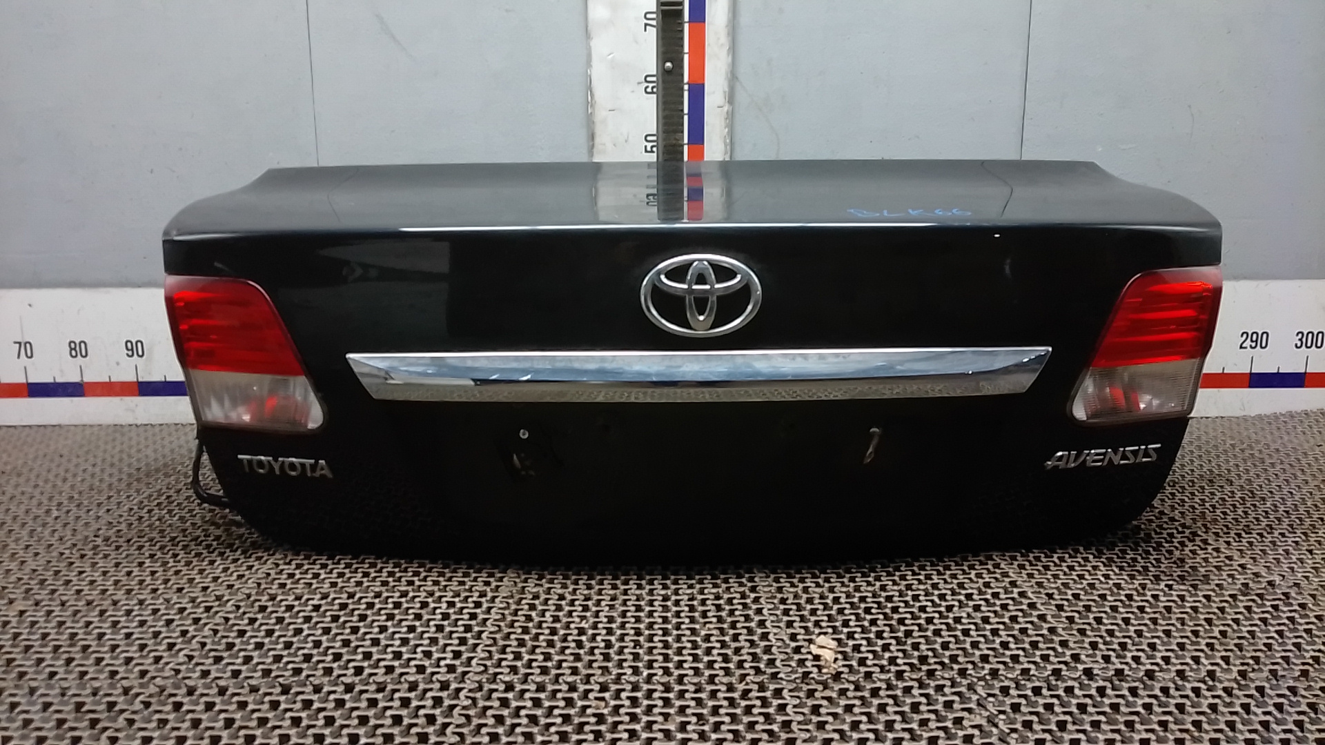 Крышка багажника Toyota Avensis T27