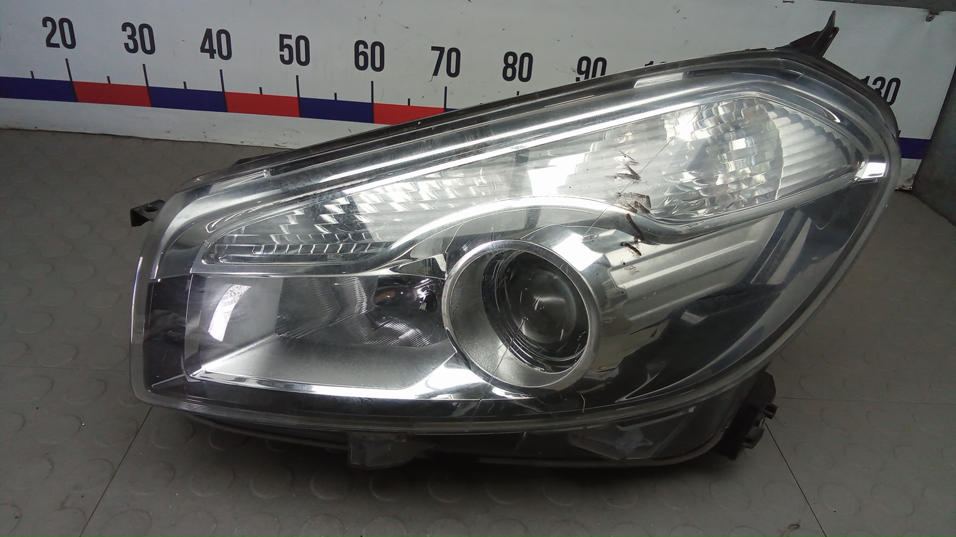 Фара левая Nissan Qashqai J10
