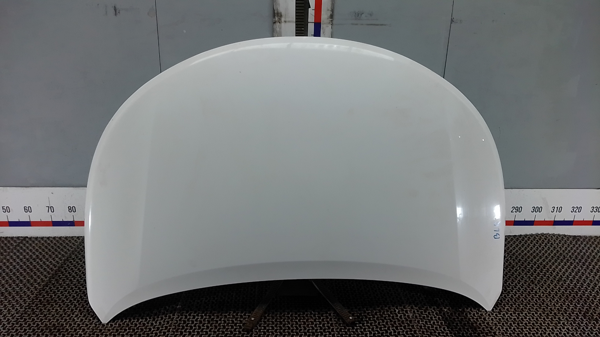 Капот Toyota Avensis T27