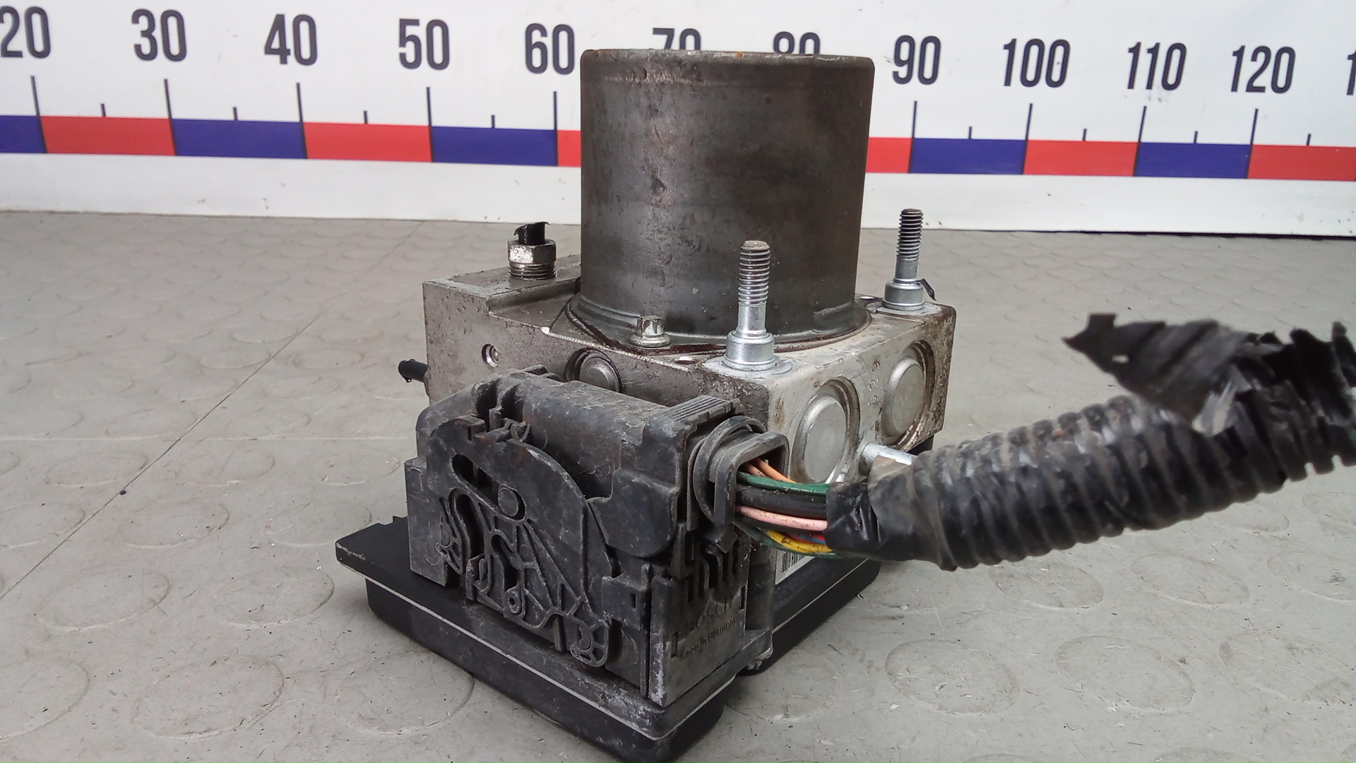 Блок ABS Nissan Qashqai J10