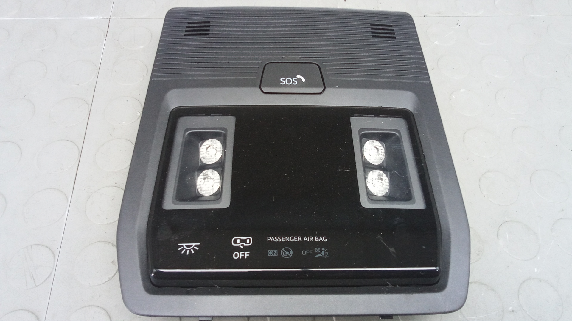 Фонарь освещения салона Volkswagen ID.4