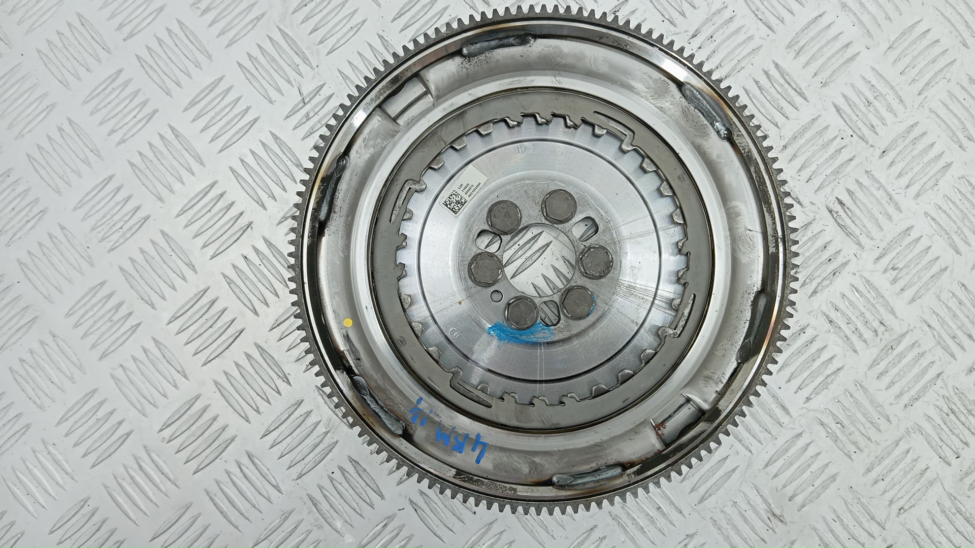 Маховик бензиновый Skoda Kamiq 1