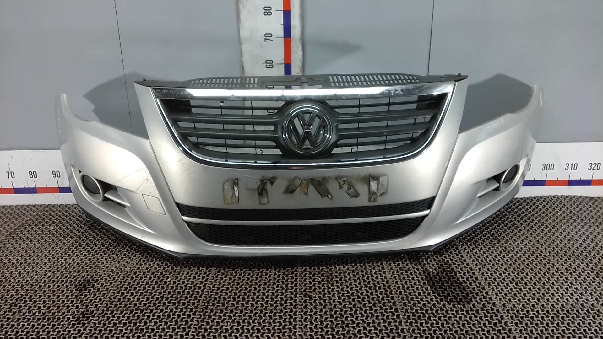Бампер передний Volkswagen Tiguan 1