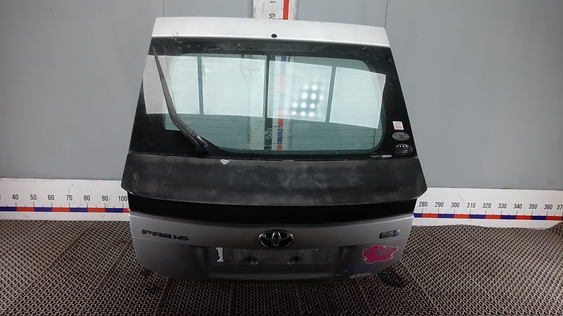 Дверь 3-5 Toyota Prius XW30