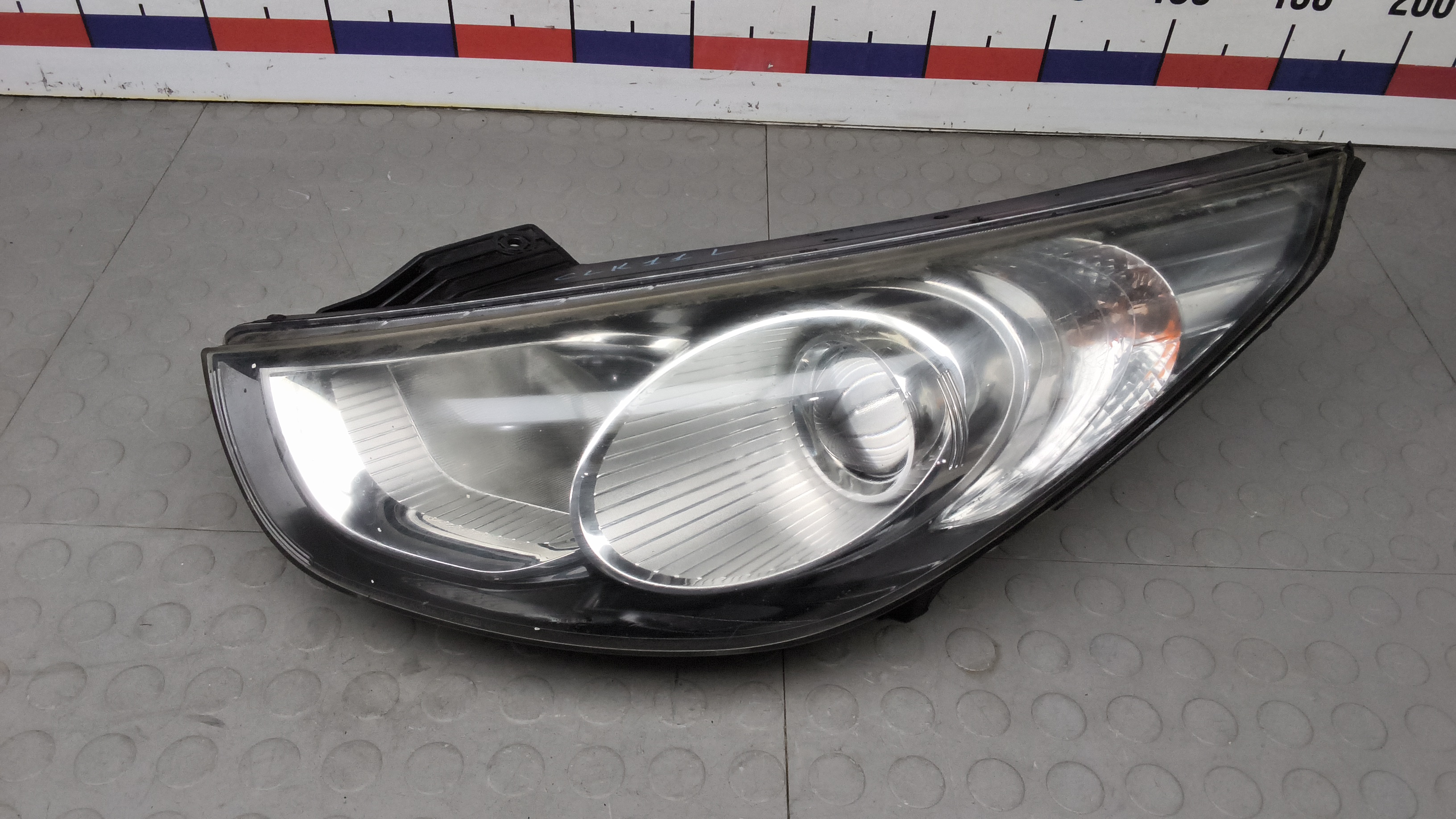 Фара левая Hyundai ix35 1