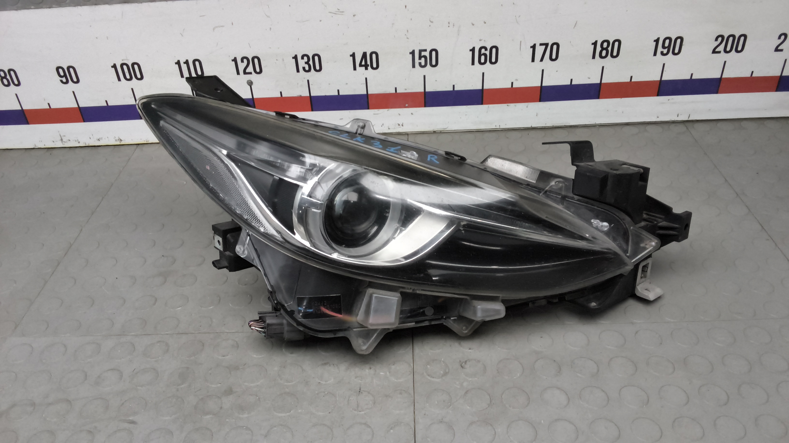 Фара правая Mazda 3 BM