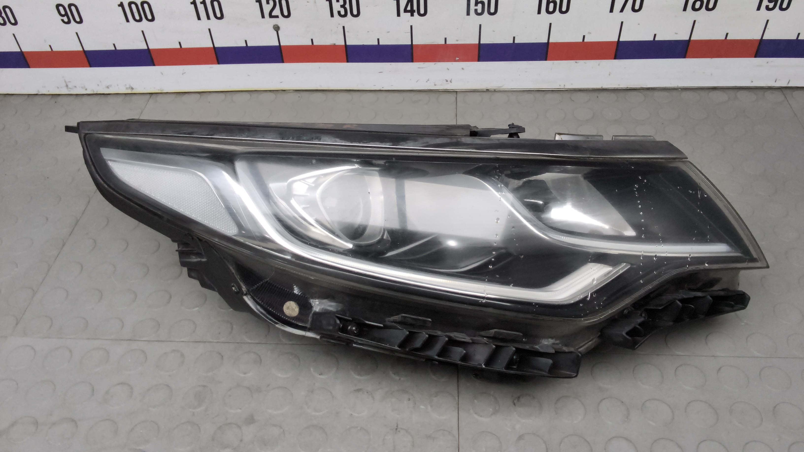 Фара правая Kia Optima 4
