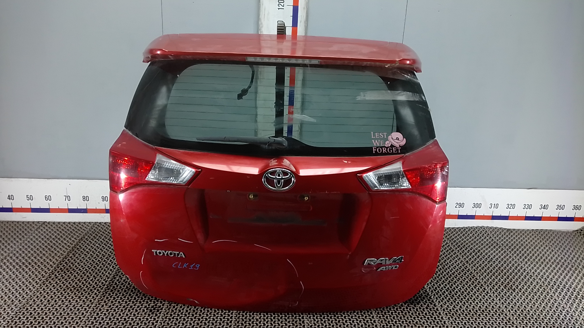 Дверь 3-5 Toyota RAV4 CA40