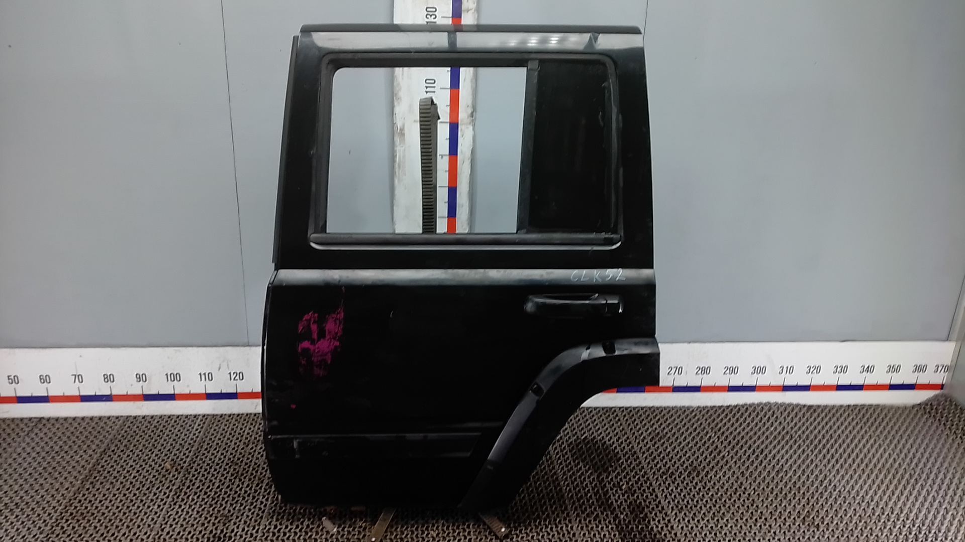 Дверь задняя левая Jeep Commander XK