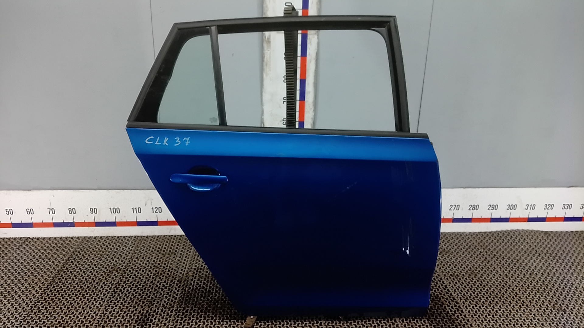 Дверь задняя правая Skoda Rapid