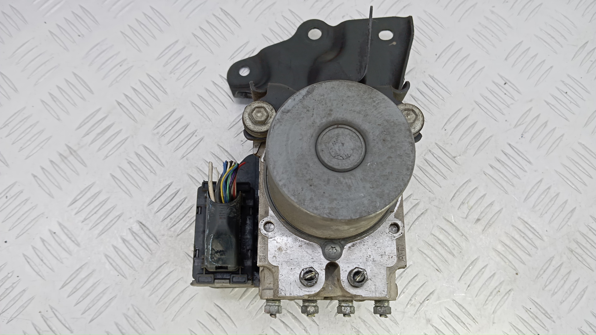 Блок ABS Toyota RAV4 CA40