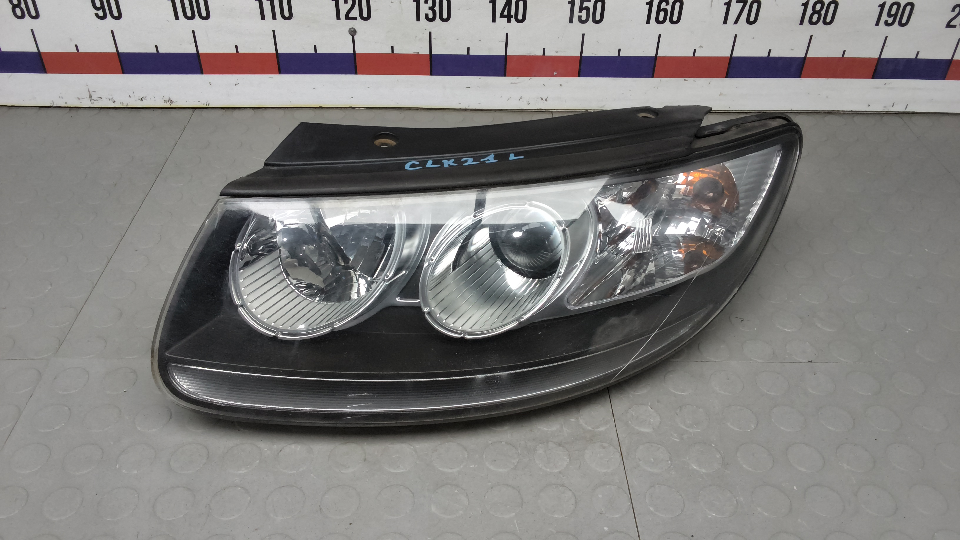 Фара левая Hyundai Santa Fe 2