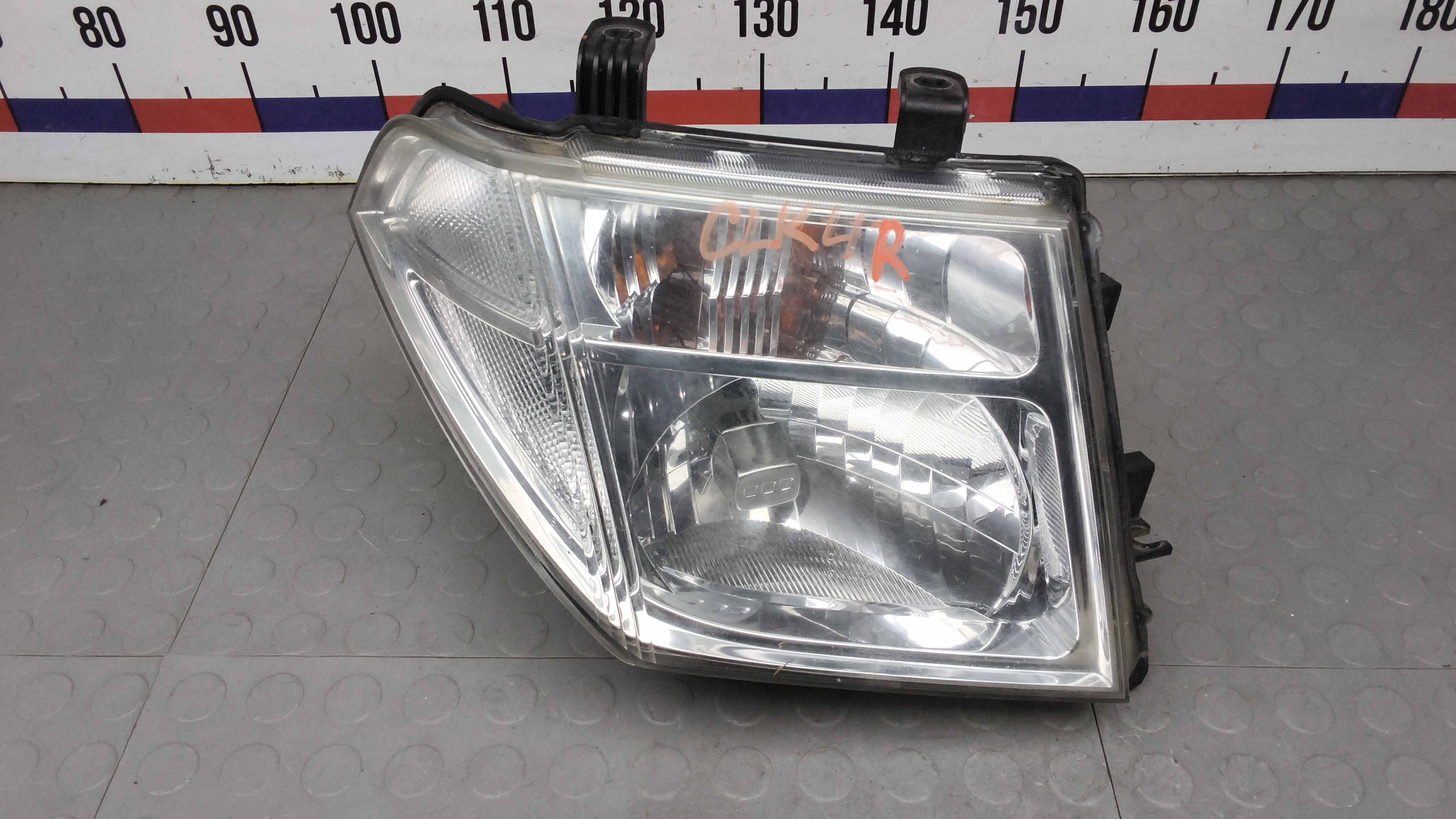 Фара правая Nissan Pathfinder R51