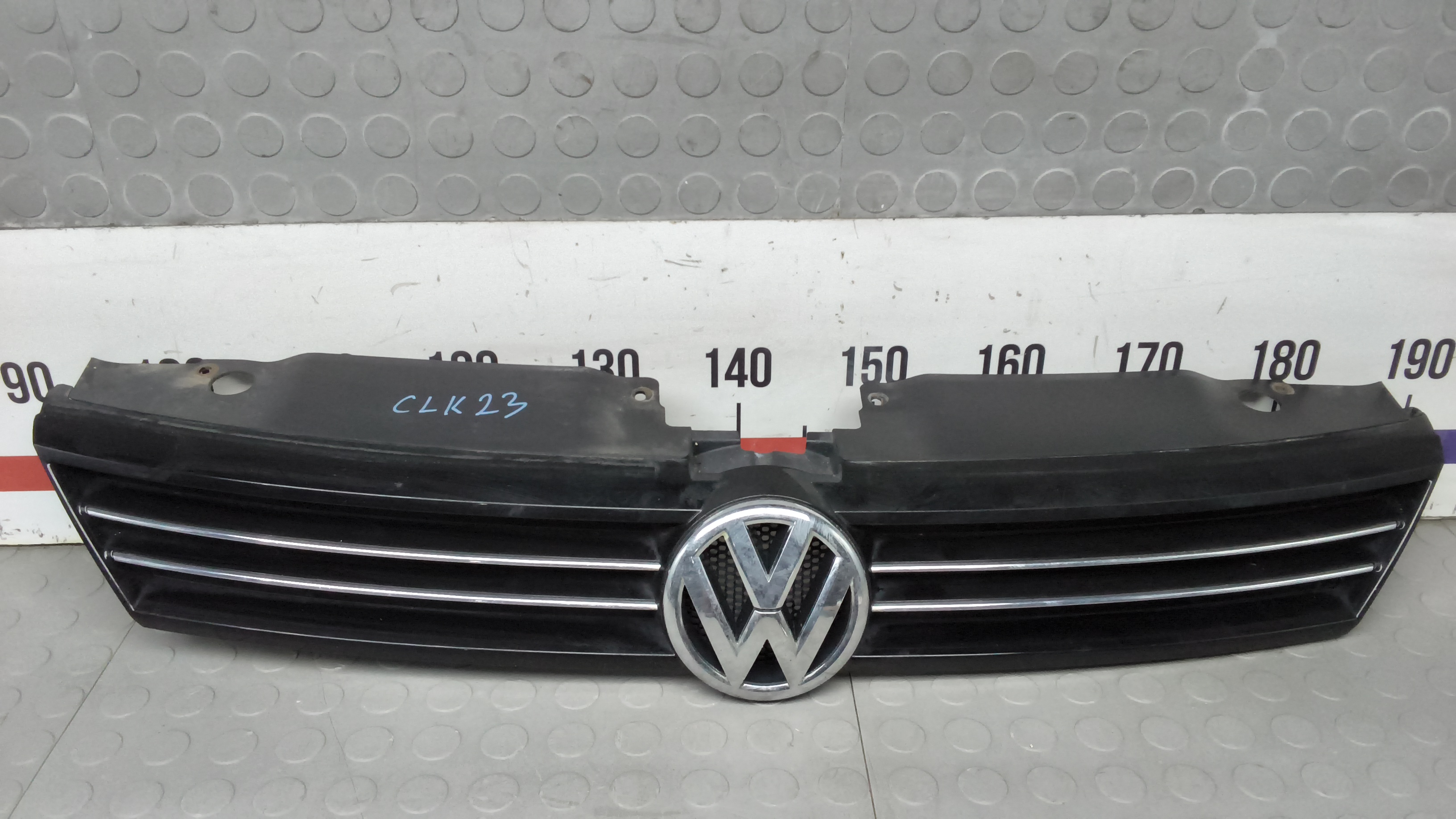 Решетка радиатора Volkswagen Jetta 6