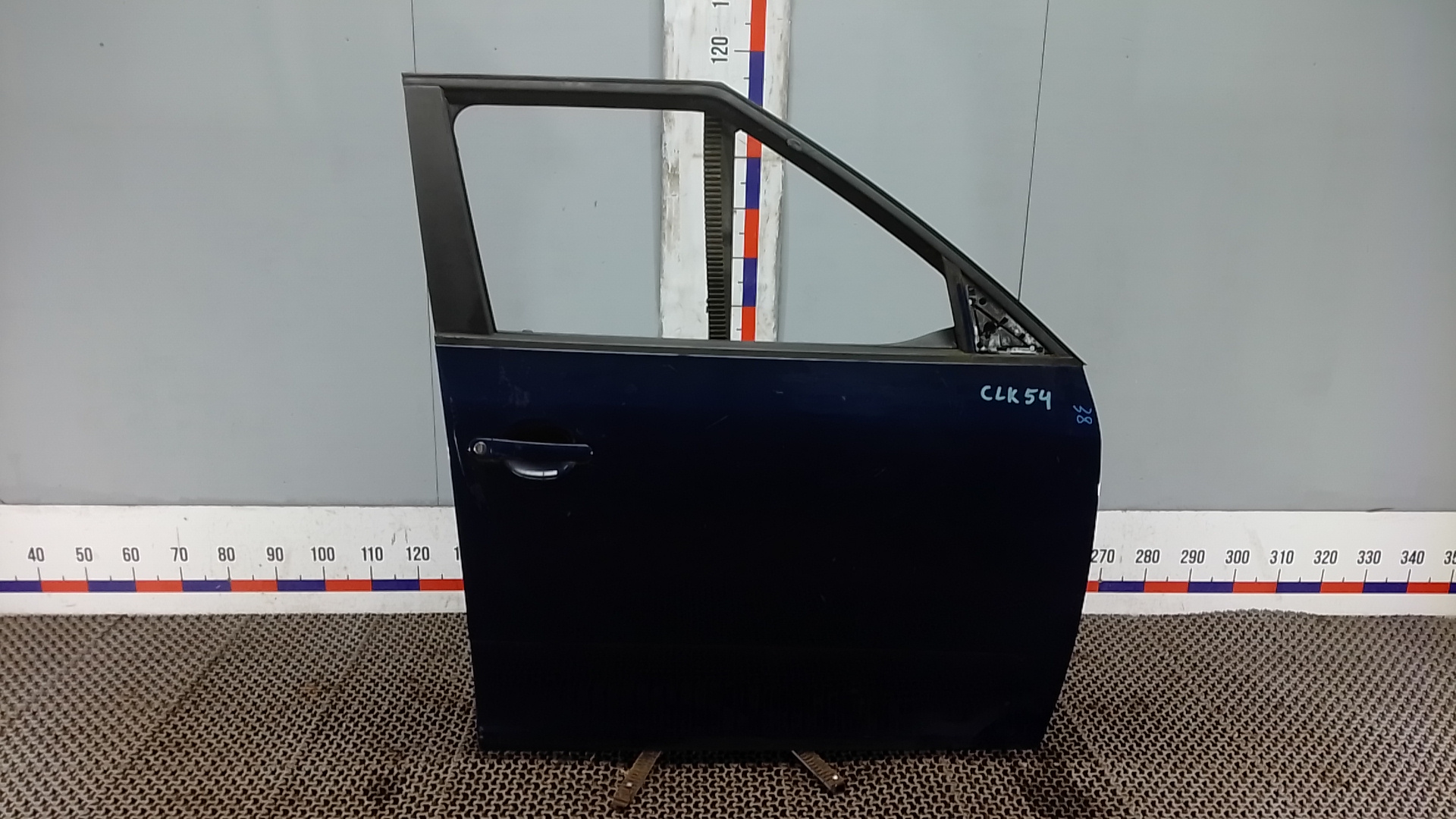 Дверь передняя правая Skoda Fabia 2