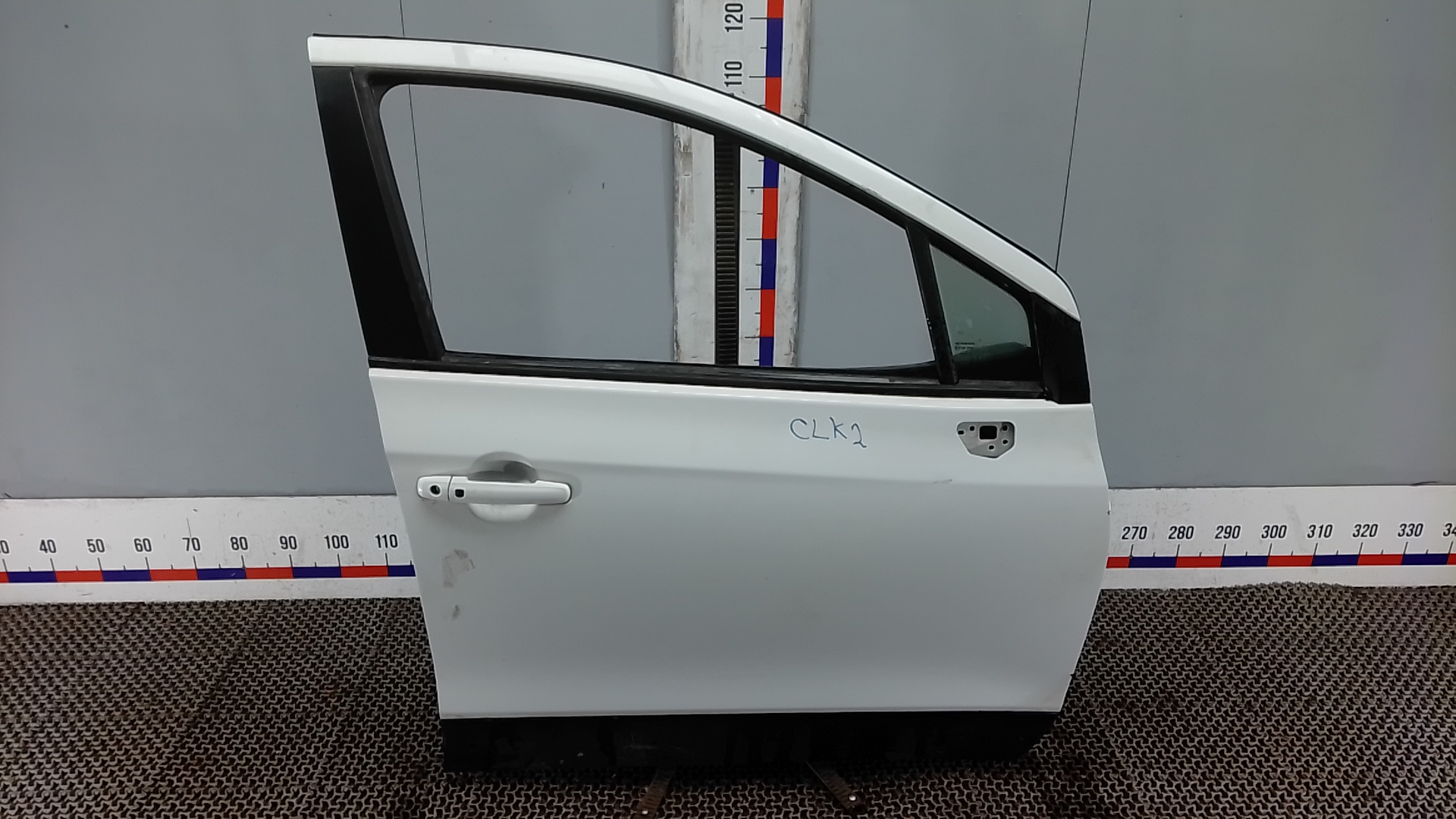 Дверь передняя правая Suzuki SX4 2