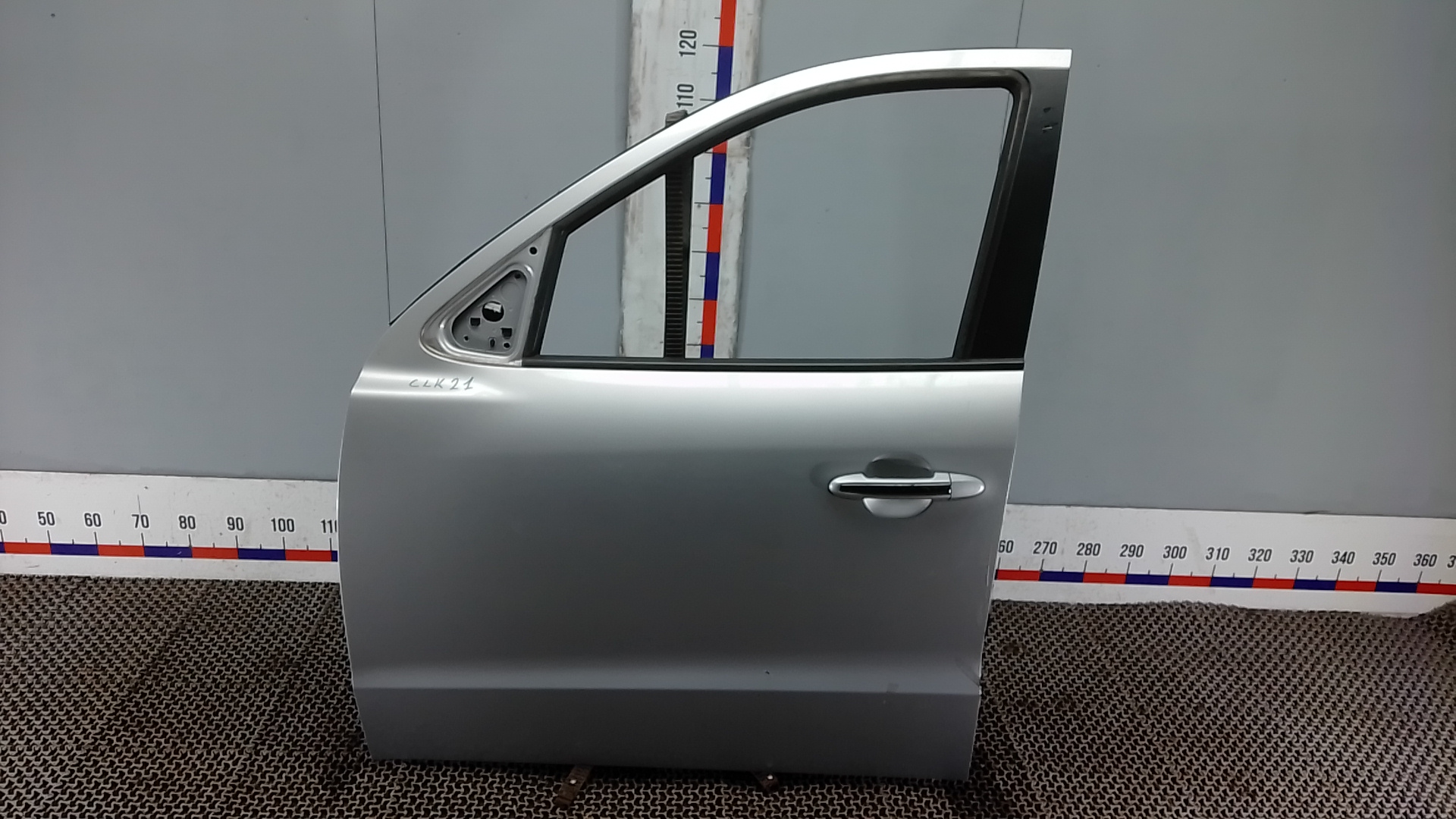 Дверь передняя левая Hyundai Santa Fe 2