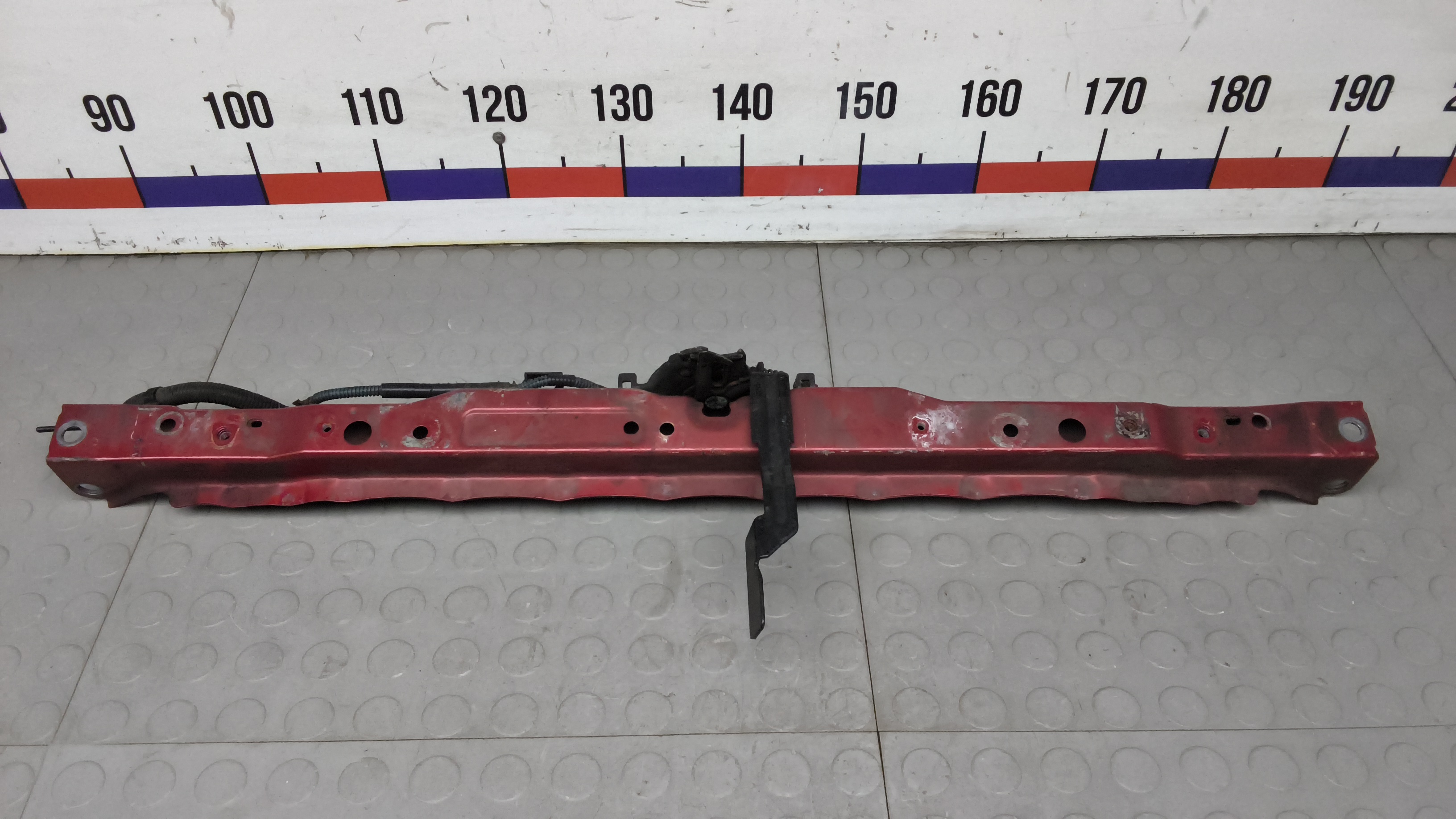 Рамка капота Toyota RAV4 CA40