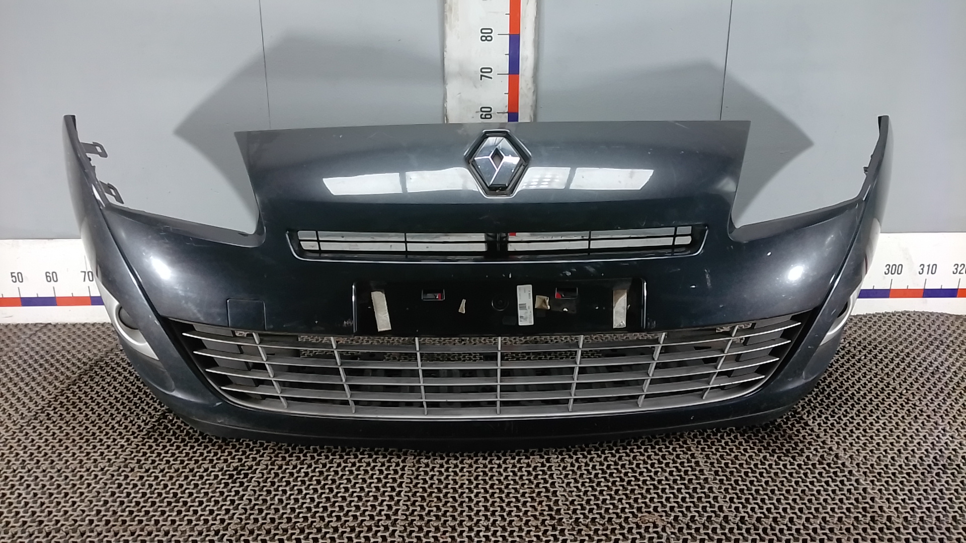 Бампер передний Renault Scenic 3